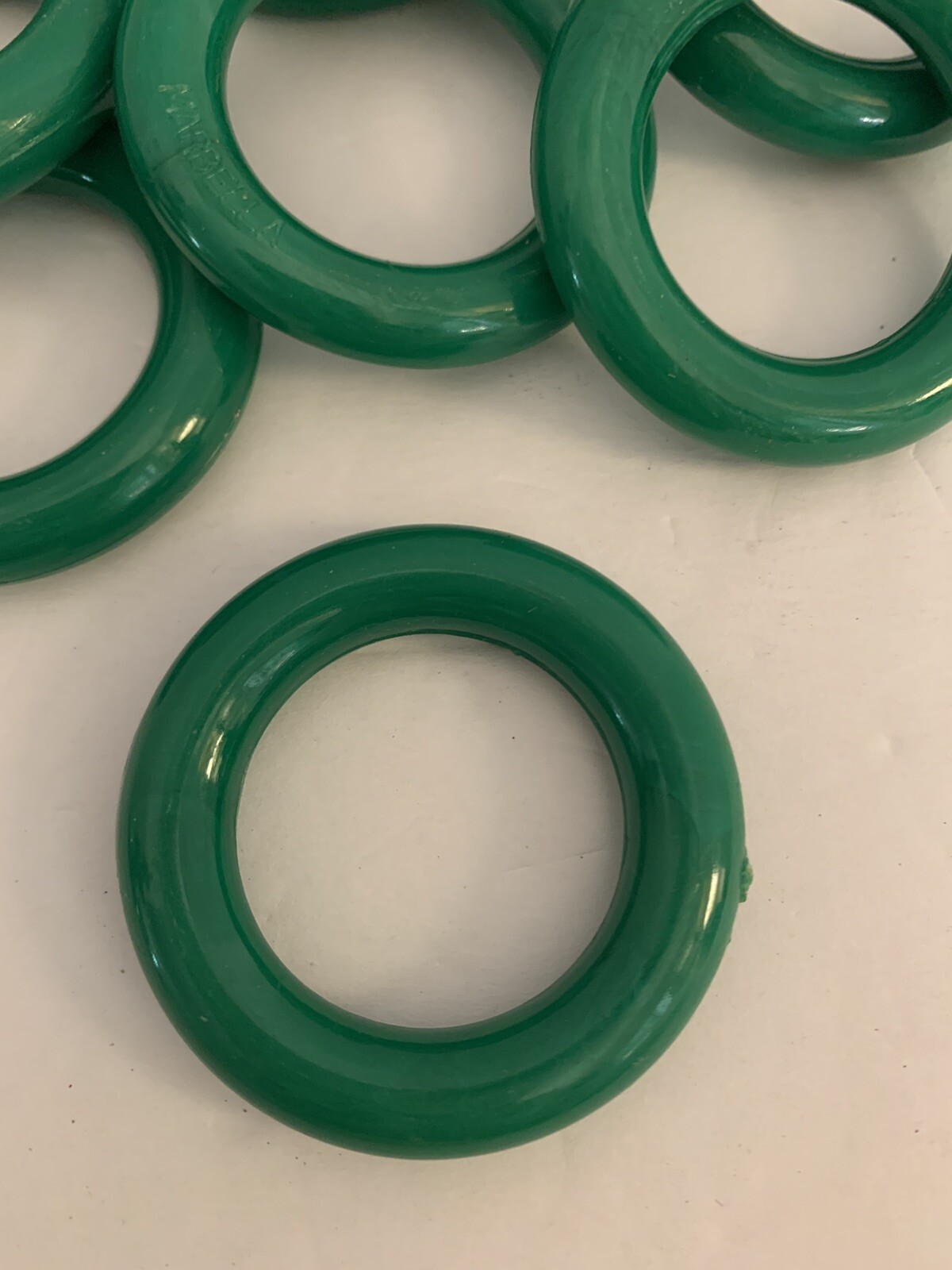 Vintage 12 Large Green Plastic CAFE CURTAIN RINGS Kitchen For 1″ Rods