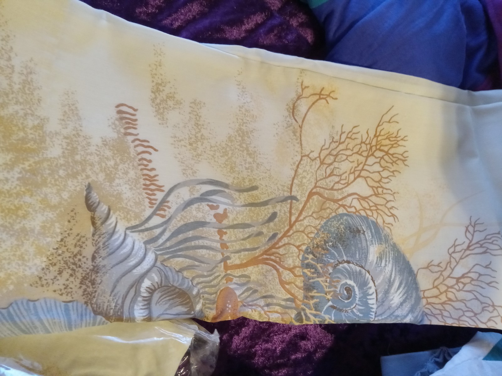 Vintage Classic Traditions Seashell Drapes