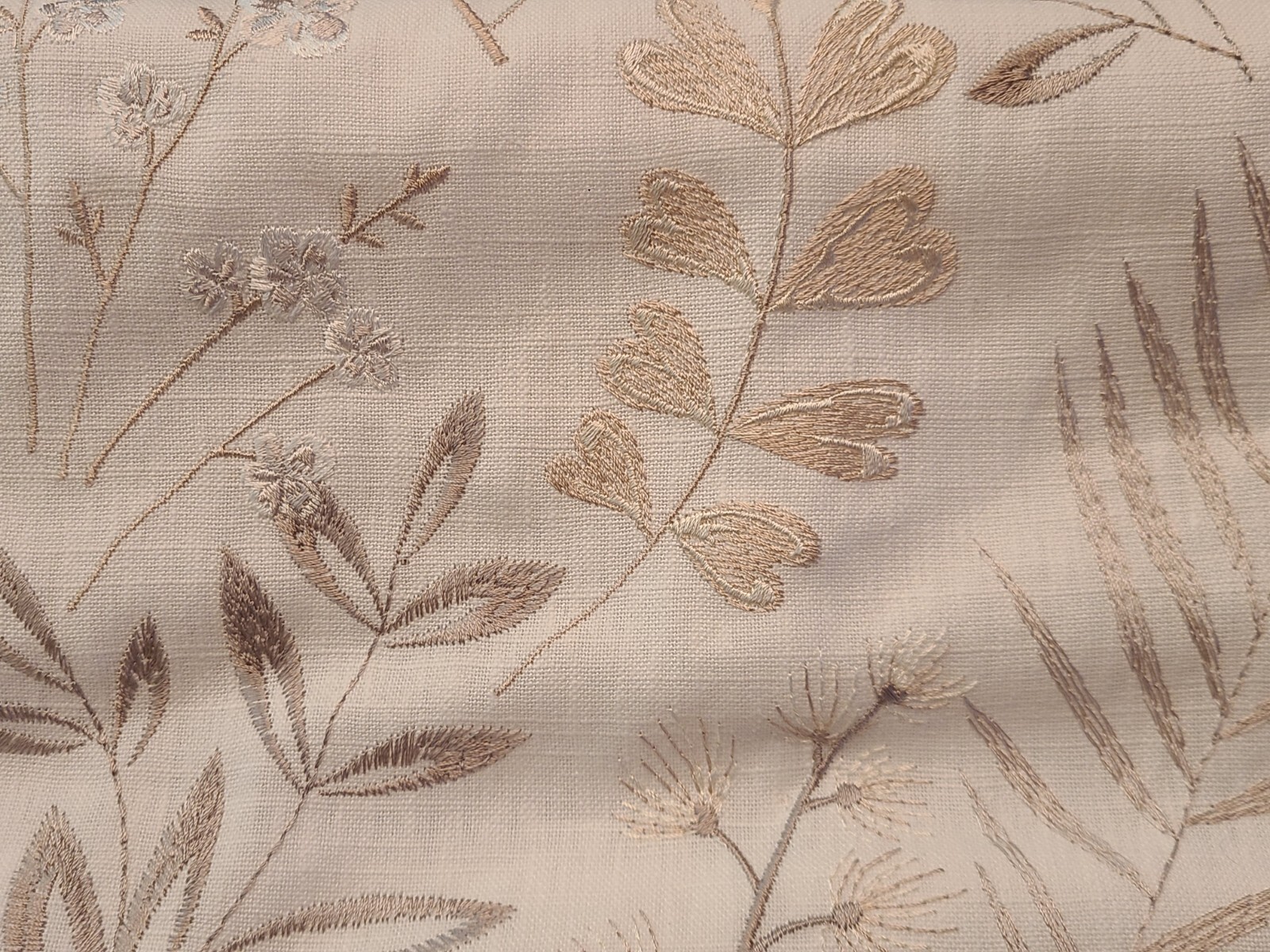 Lafayette Interior Designs Flat Fold Embroidery Cordless Roman Shade – Set Of 4