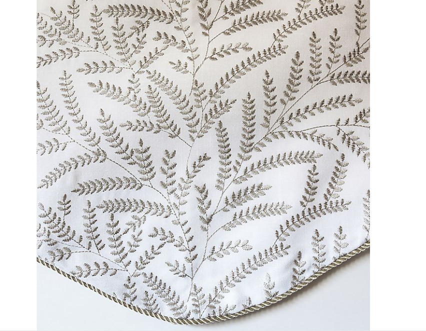 Fairview Embroidered Luxury Floral Window Valance in White and Silver 17 x 52 in