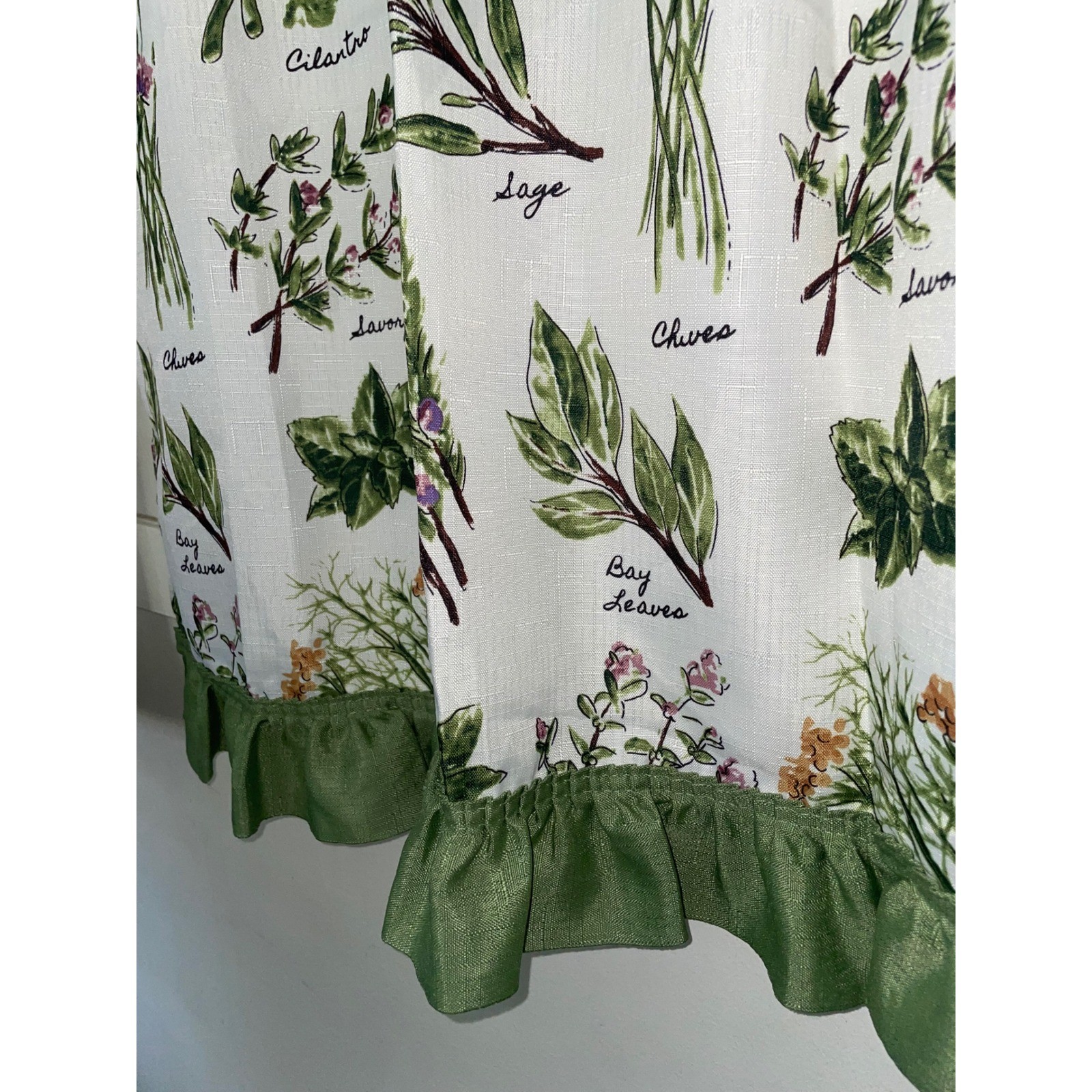 Botanical Herb Print Cafe Curtains Set of 2 White Green Ruffle Farmhouse 27×34