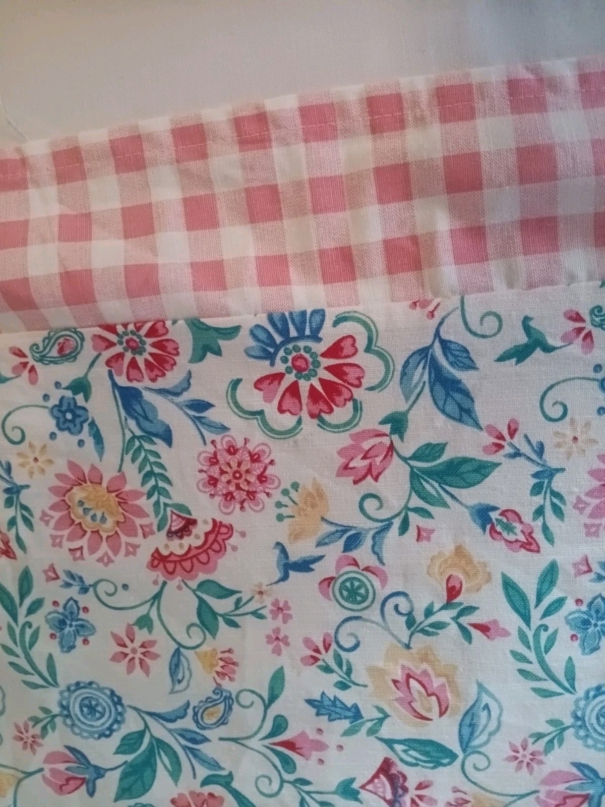 Pioneer Woman Mazie Cafe Cutains 3 Piece Set 60″ Wide Pink Floral Flowers