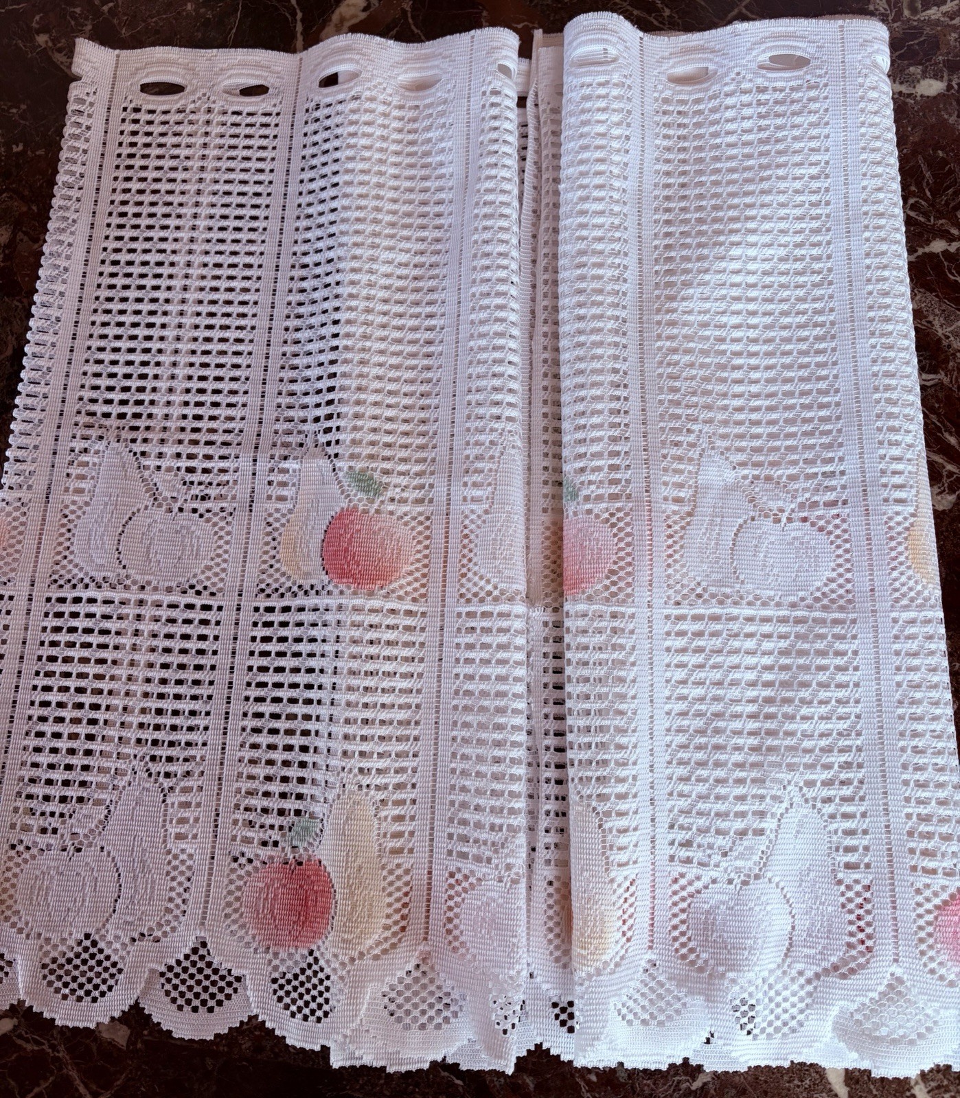 Bistro curtain white Grundig, length 290 cm width 58 cm, fruit motifs