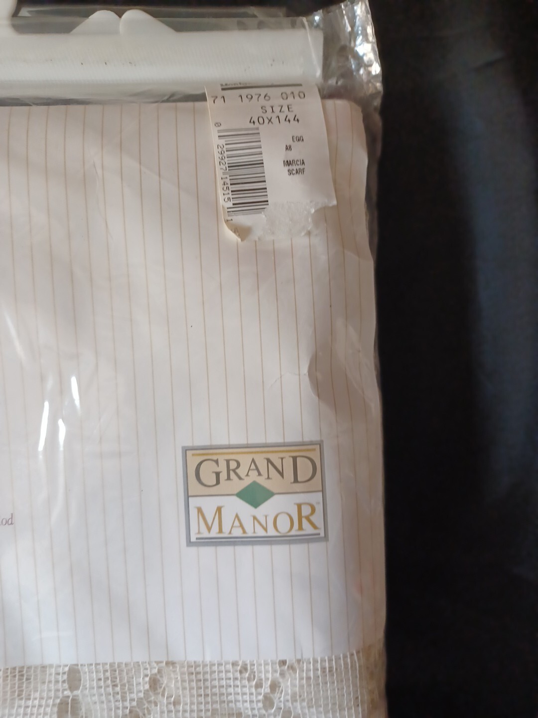 VINTAGE NOS WINDOW SCARF LACE EGGSHELL CREAM MARCIA GRAND MANOR 40″ W X 144 ” L