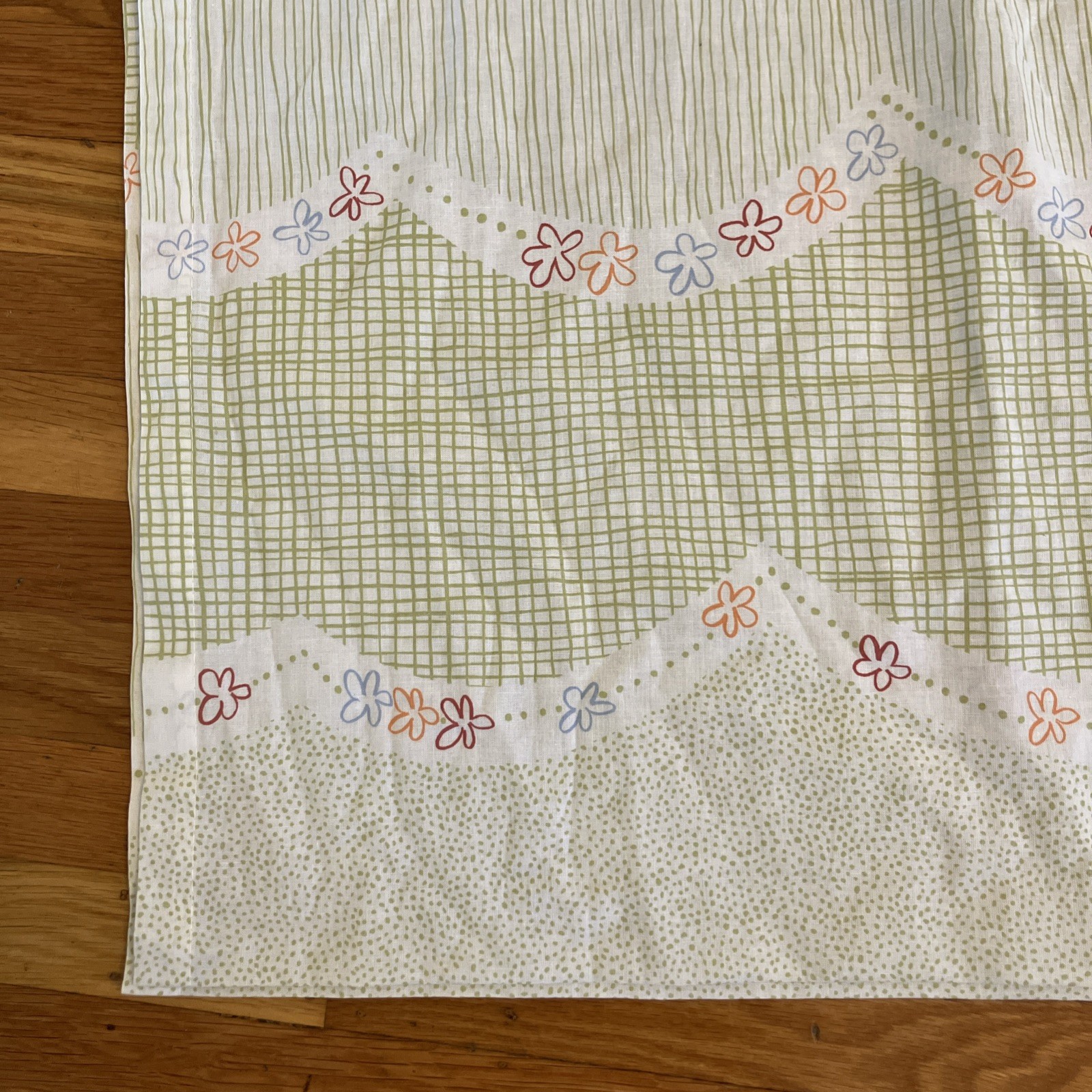 Set 2 Ikea Minnen Hage White Green Floral Dot Check Curtains Drape Set 57 x 69″