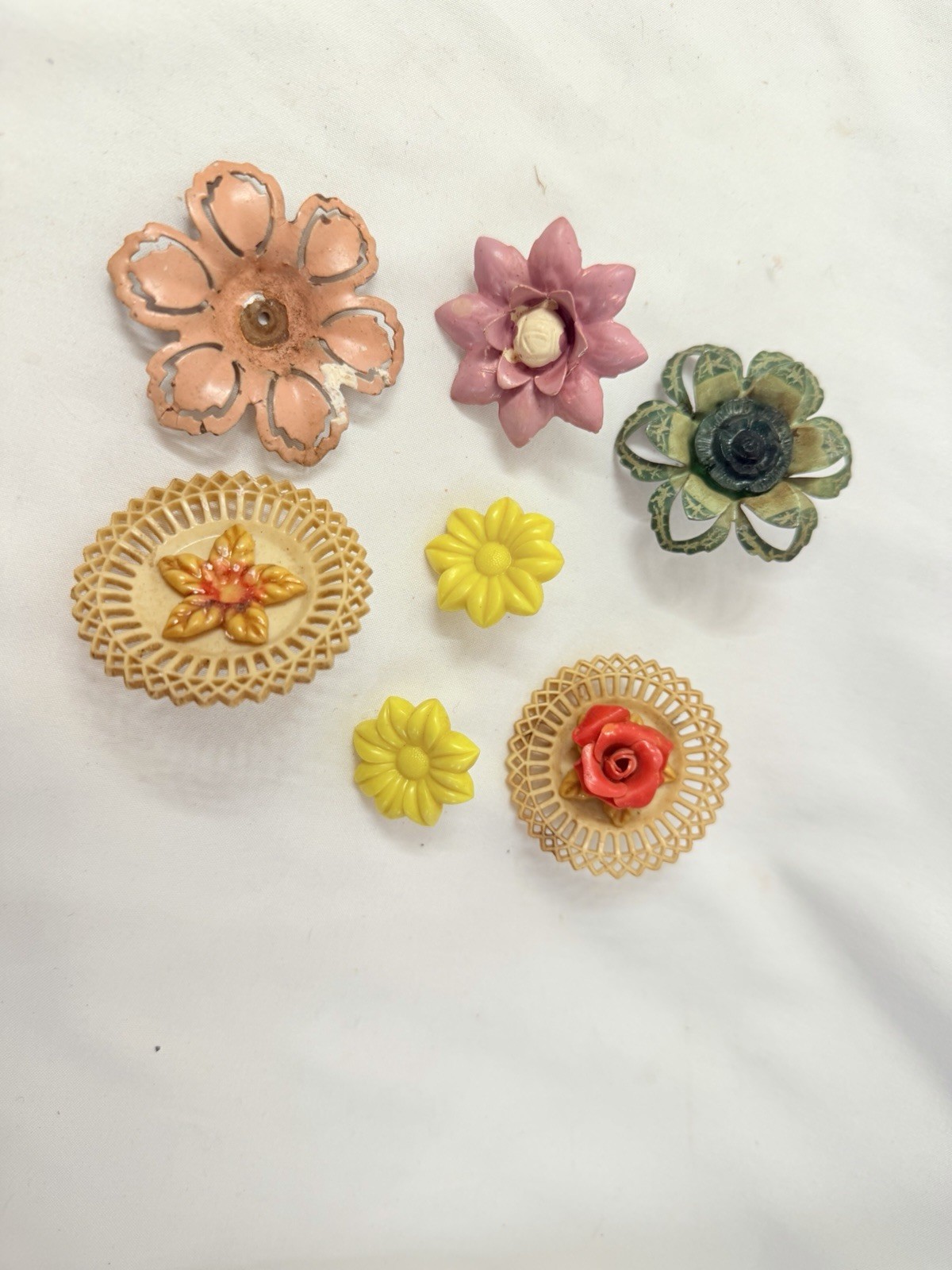 Old Vintage Curtain Drapery Push Pin Tie Backs Metal Lot Floral Flowers Apple