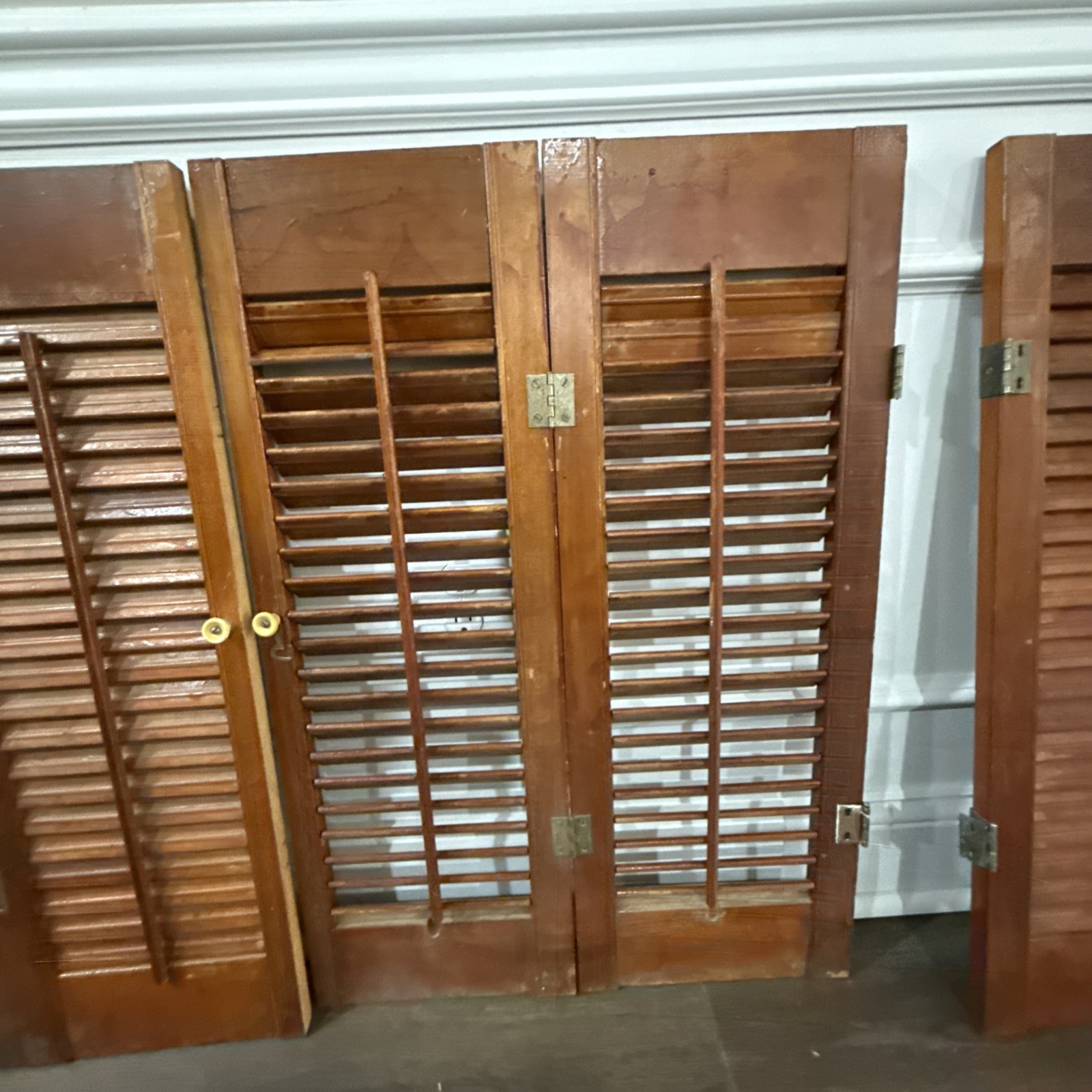 Vintage Plantation Window Shutters 2 Sets 28”Hx39”W Wood Interior Louver Brown.