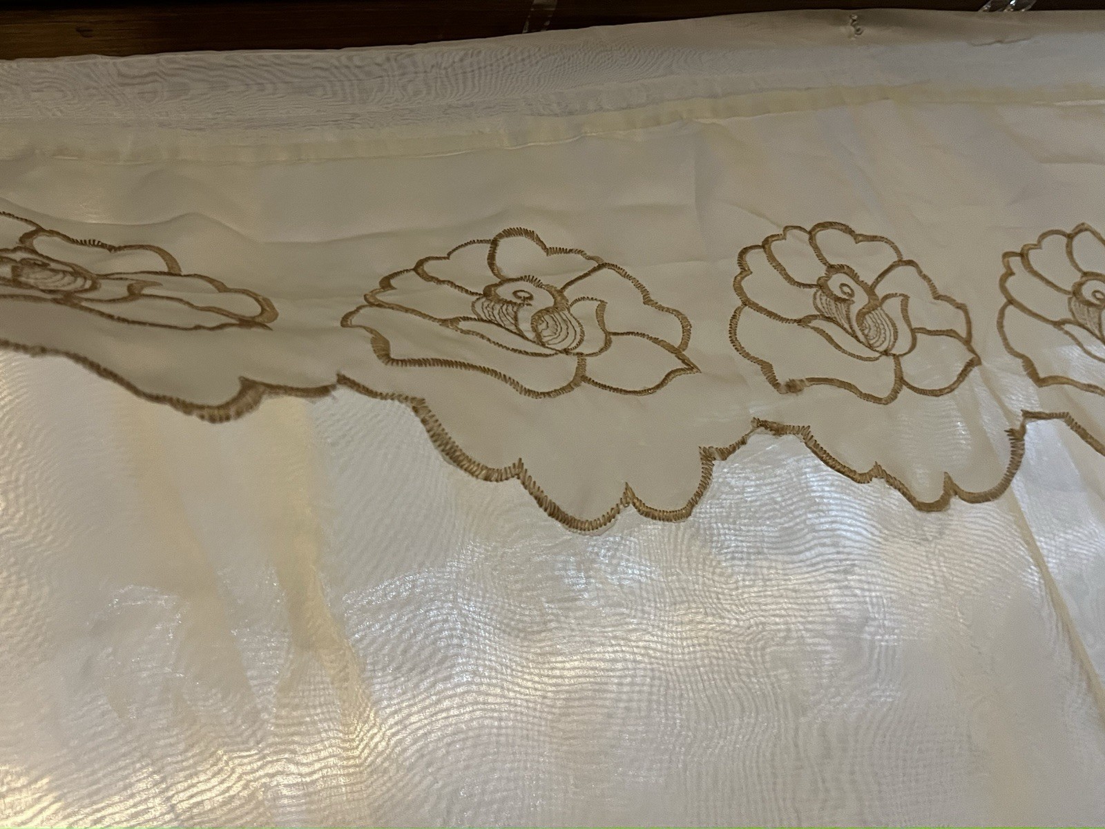 Vintage Sheer Curtain Panel with Embroidered flowers. 82 in x 59 in