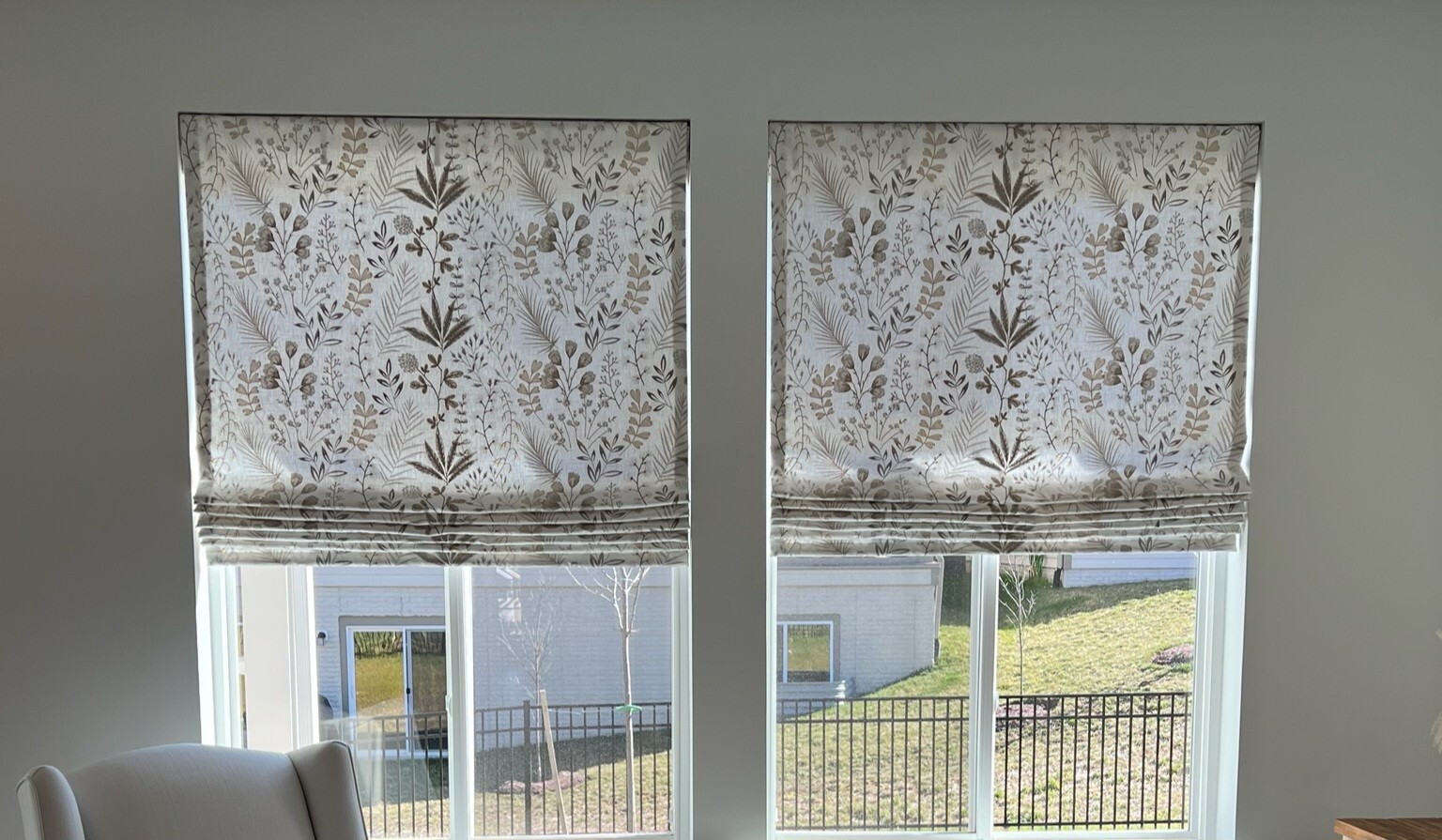 Lafayette Interior Designs Flat Fold Embroidery Cordless Roman Shade – Set Of 4