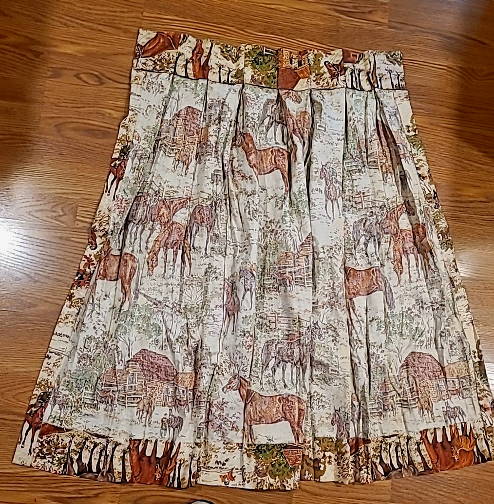 Vintage Riverdale Screen Print 1978 Fabric/Drapes ** Horses/Cottage