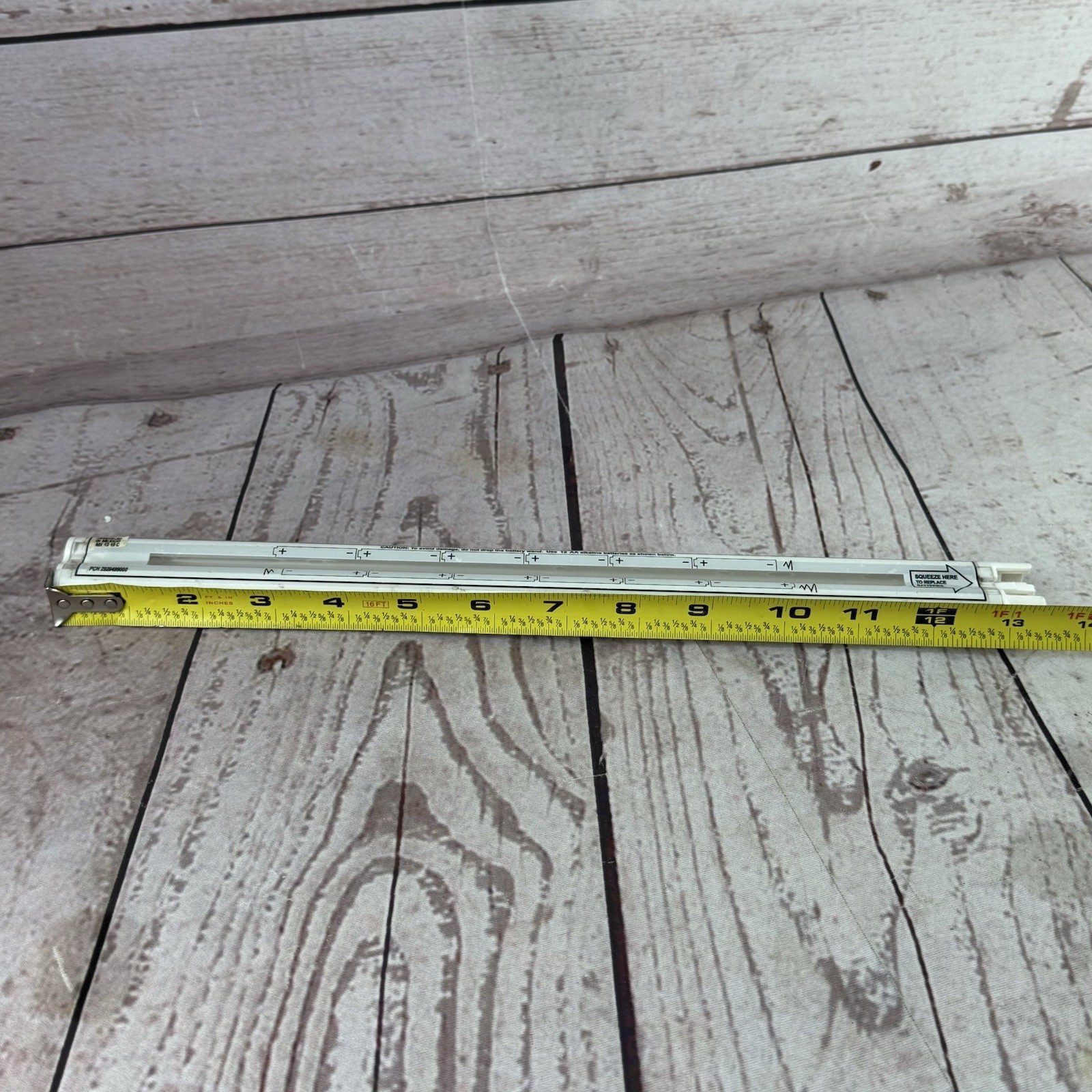Hunter Douglas PowerView Battery Wand Tube Motorized Shade 12in