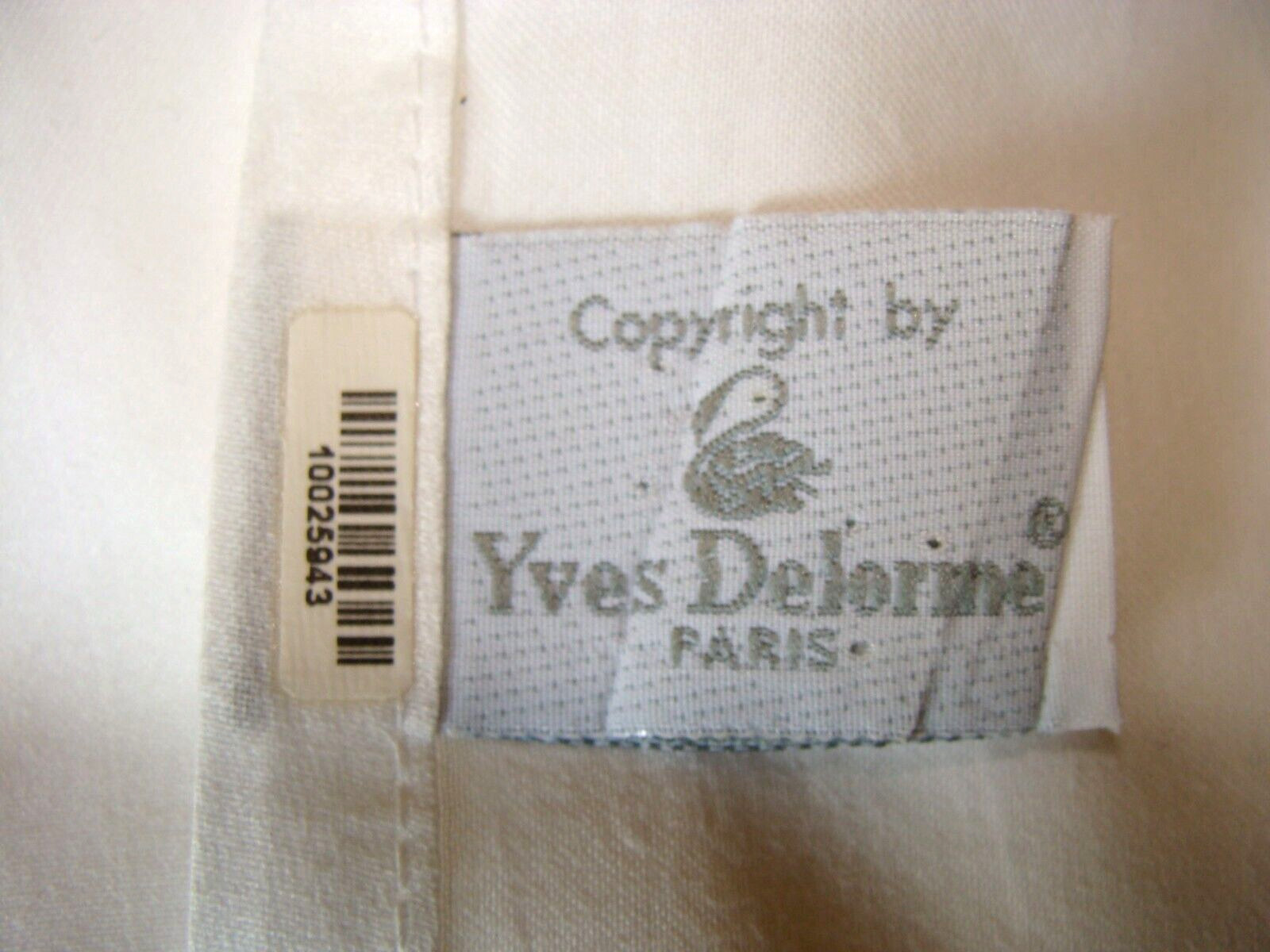 (2) Yves Delorme Paris Rare Pleated White Cotton Altar Cloths Or Cornice Valance