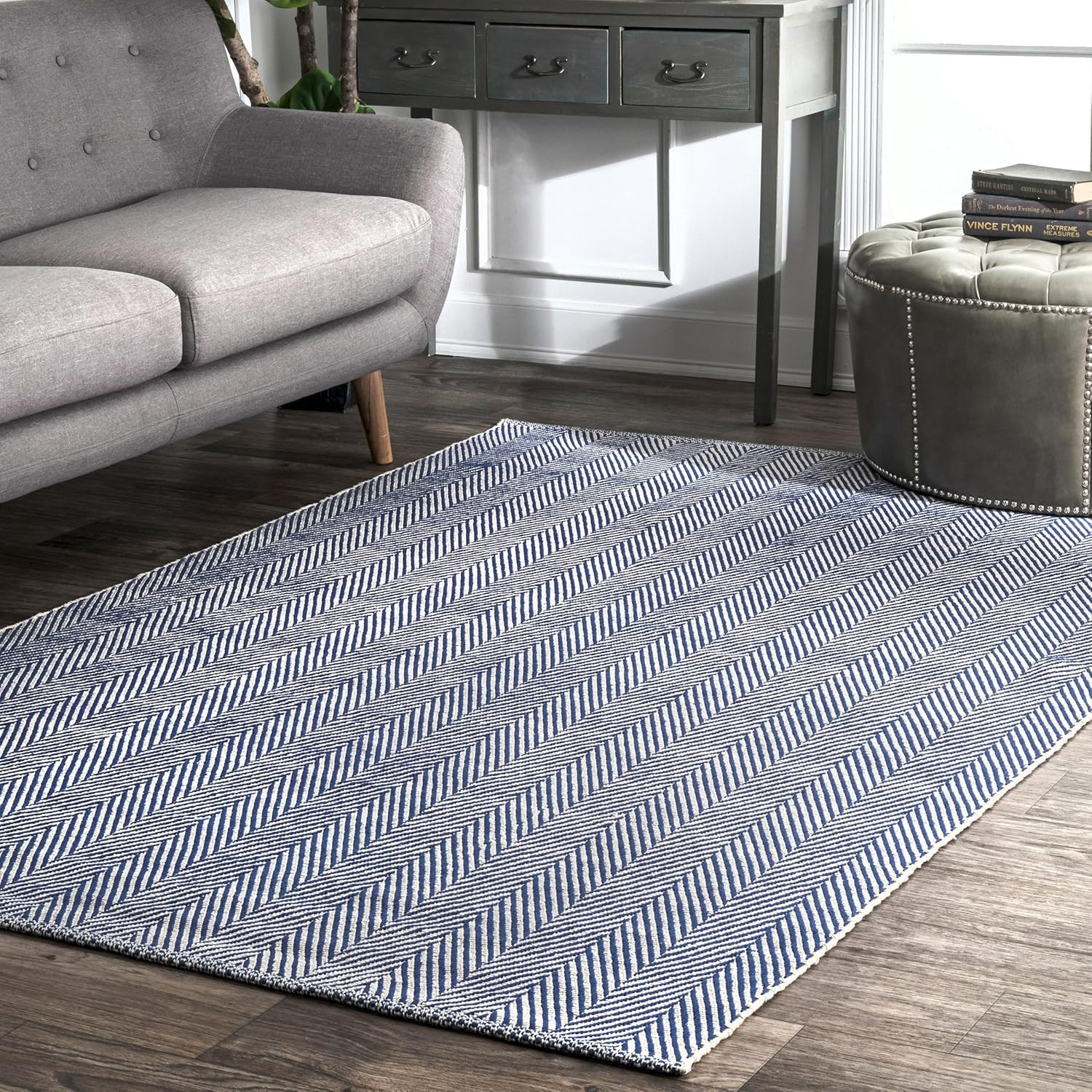 Handmade Kimberley Navy/White Area Rug, Soft, Durable & Stain Resistant