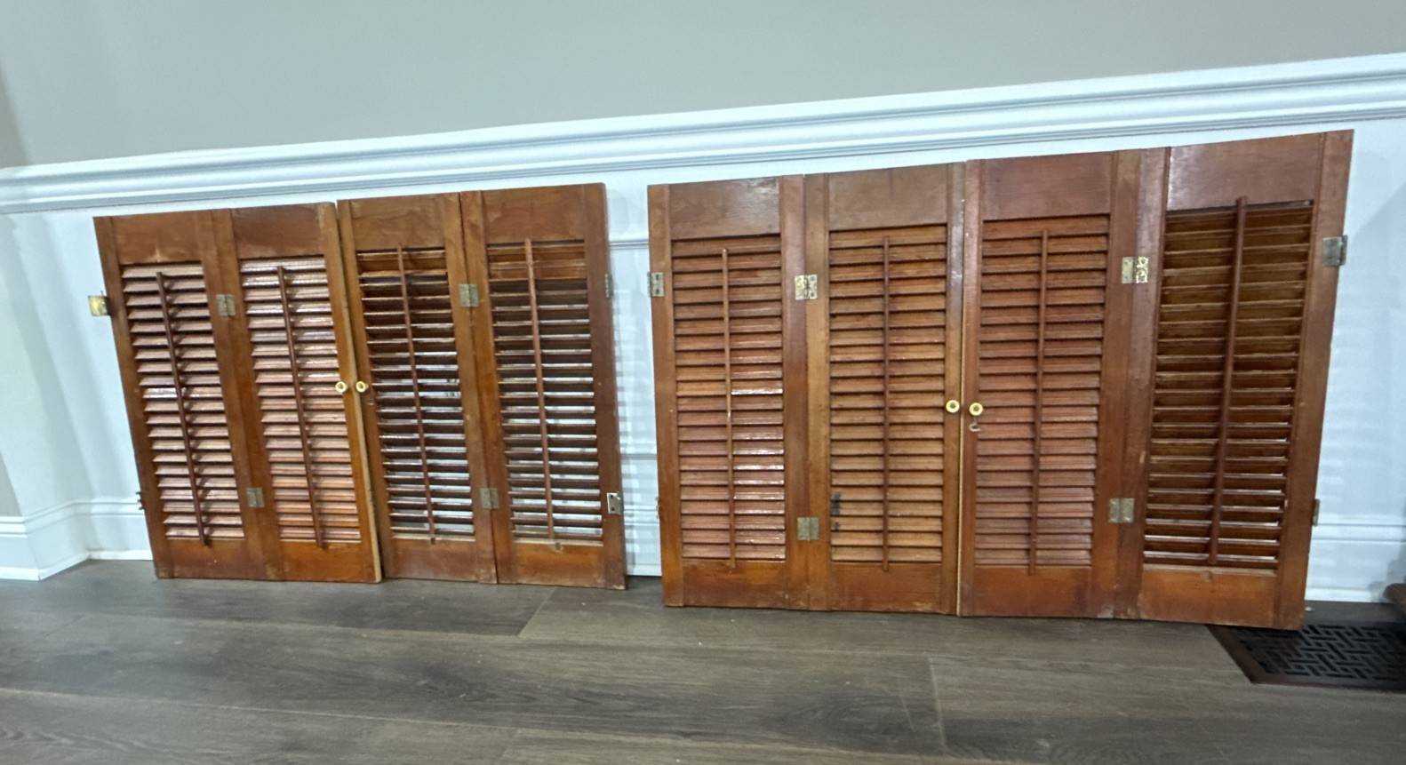Vintage Plantation Window Shutters 2 Sets 28”Hx39”W Wood Interior Louver Brown.