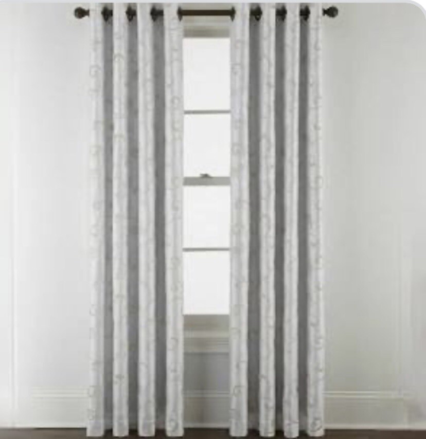 JCP HOME 50″ X 84″ PLAZA EMBROIDERY DRAPES GROMET BLACKOUT PANEL COOL WHITE NEW