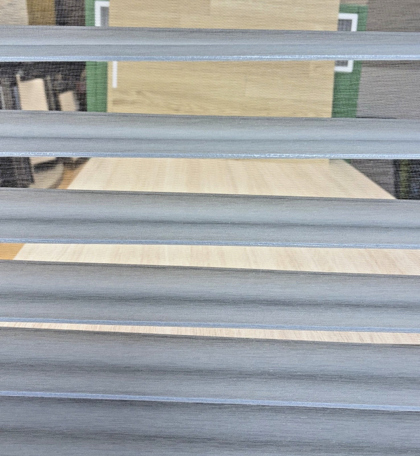 Hunter Douglas Silhouette Sheer Shade Patina Gray fits 32″ X 61.25″ Window