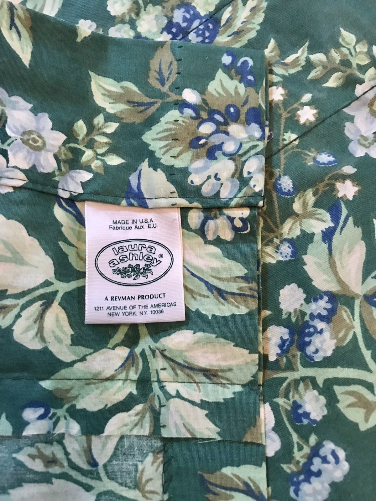 Laura Ashley Bramble Berry( 1 ) Window Valance Floral Green Blue 82”x22”
