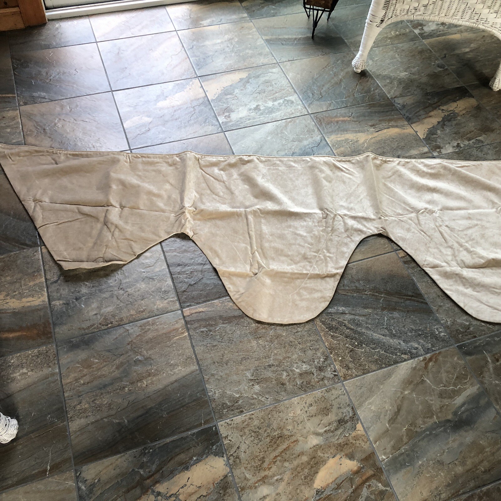 Country Curtains Tan Natural Velour lined Valance SZ AV 98″x25″ NEW Style R099