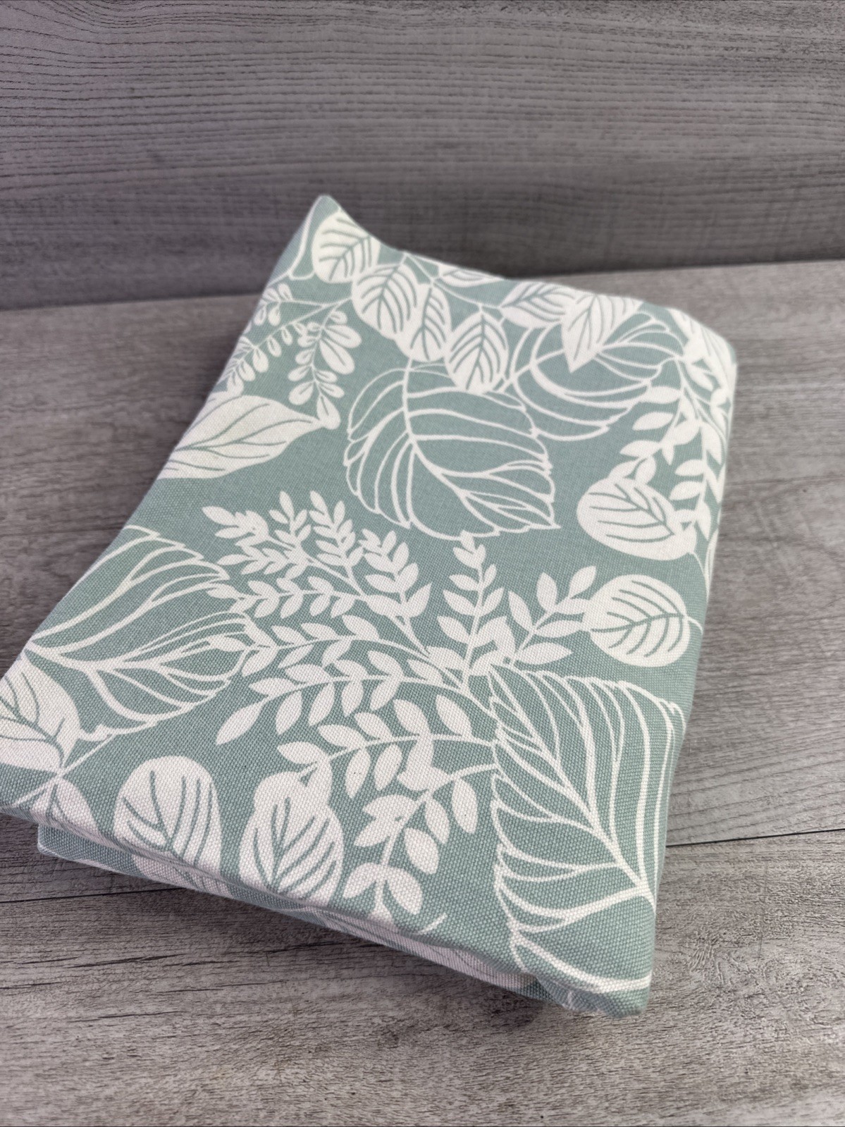 Handmade Valance Rod Pocket Light Green & Ivory Leaves 22 ”W x 64 ” L