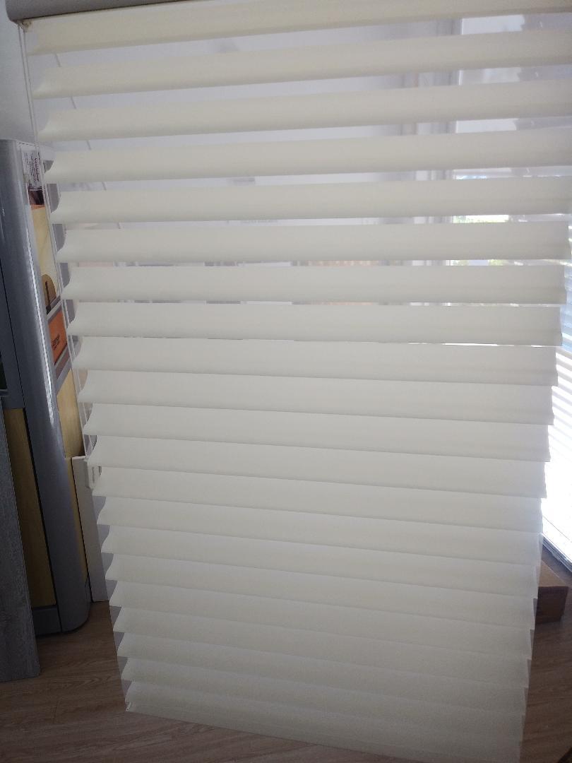 Hunter Douglas Silhouette 3″ Bonsoir Moonlight Shades