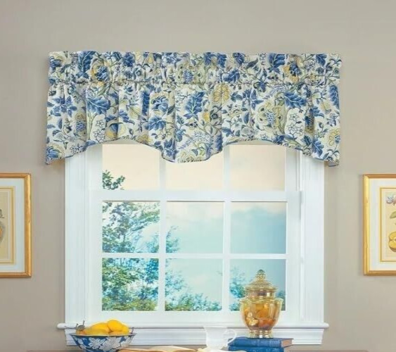 Waverly Imperial Dress BUCKINGHAM valance in Porcelain 80×18 NEW