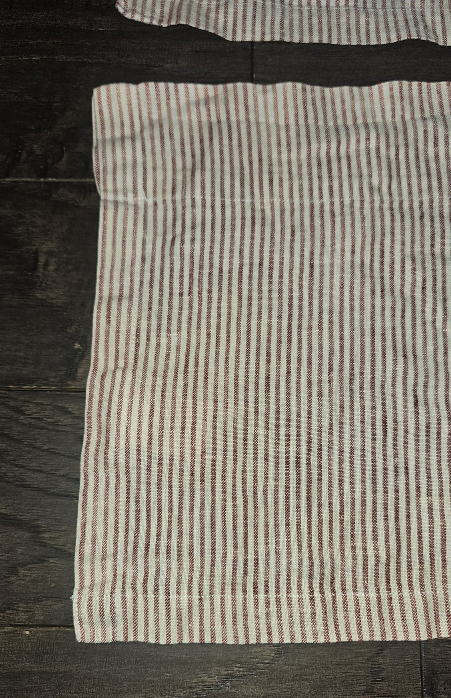 Pottery Barn Red Tan Stripe LINEN Cafe Curtains 2 – 50 x 13 in/127 x 33 cm