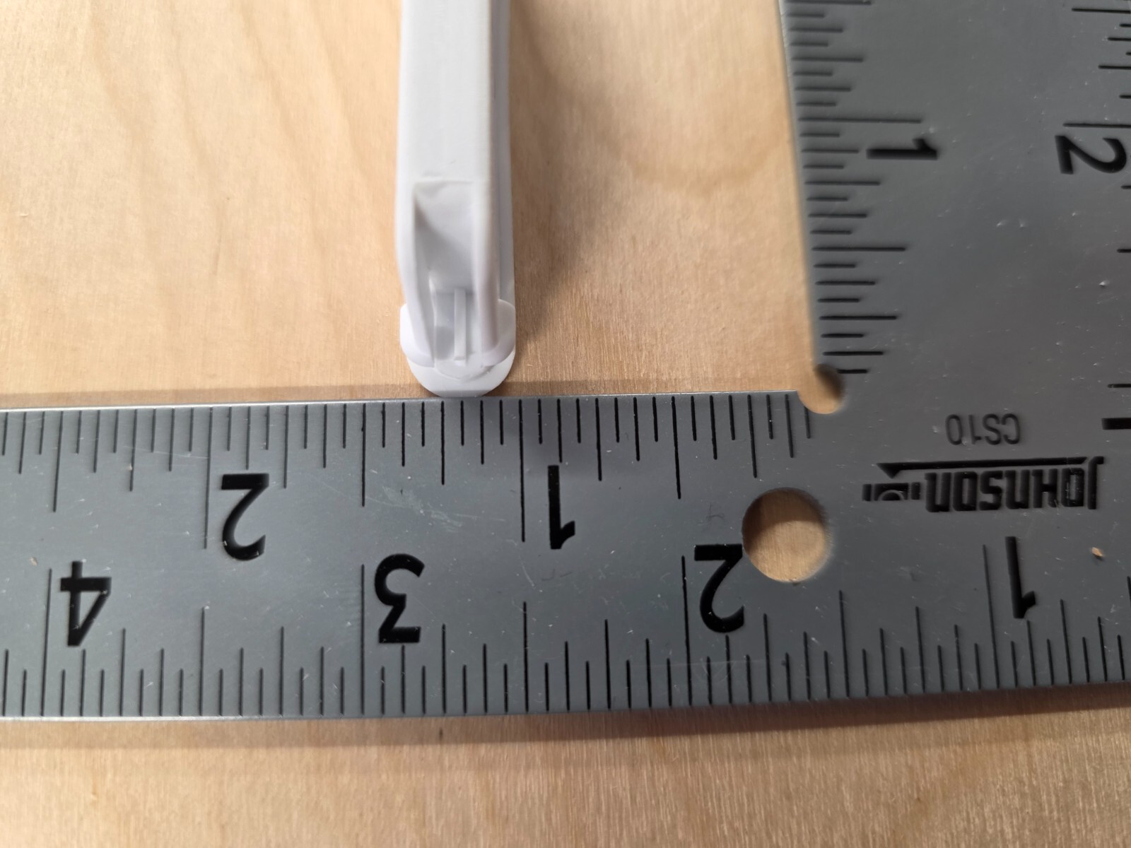 Vent latch for Vinyl Windows, WHITE / smoot latch. sold as a set of 2