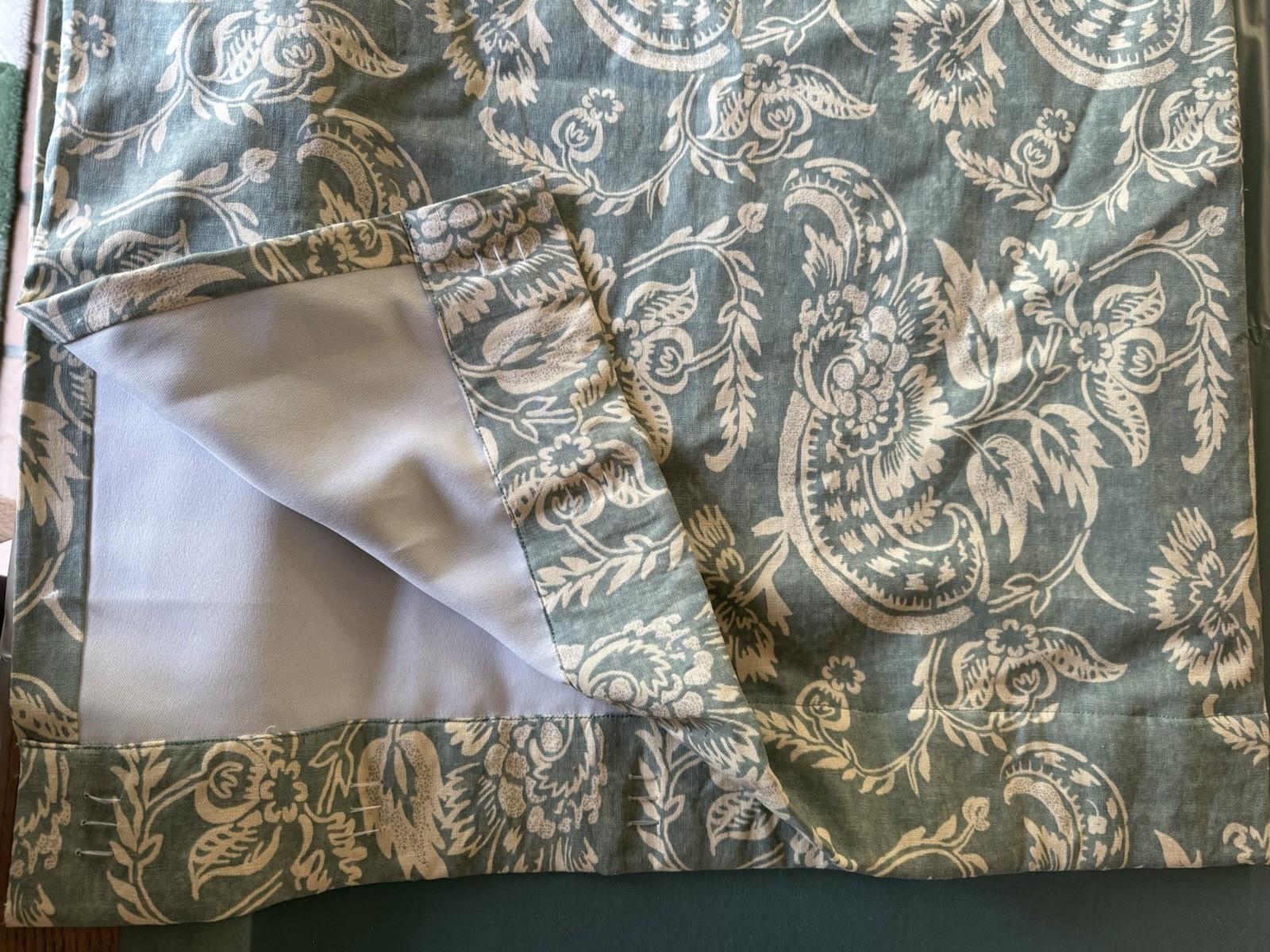 Set Pottery Barn Alessandra Scroll Drapes 50 x 84 Sage Green Pair Lined Blackout