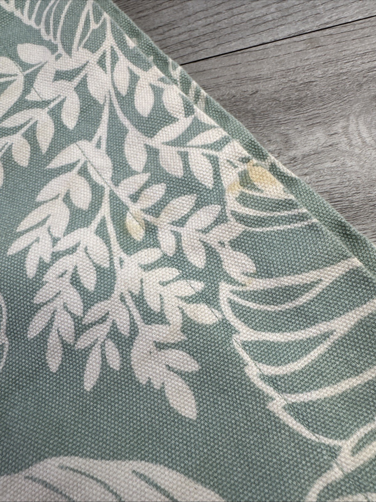 Handmade Valance Rod Pocket Light Green & Ivory Leaves 22 ”W x 64 ” L
