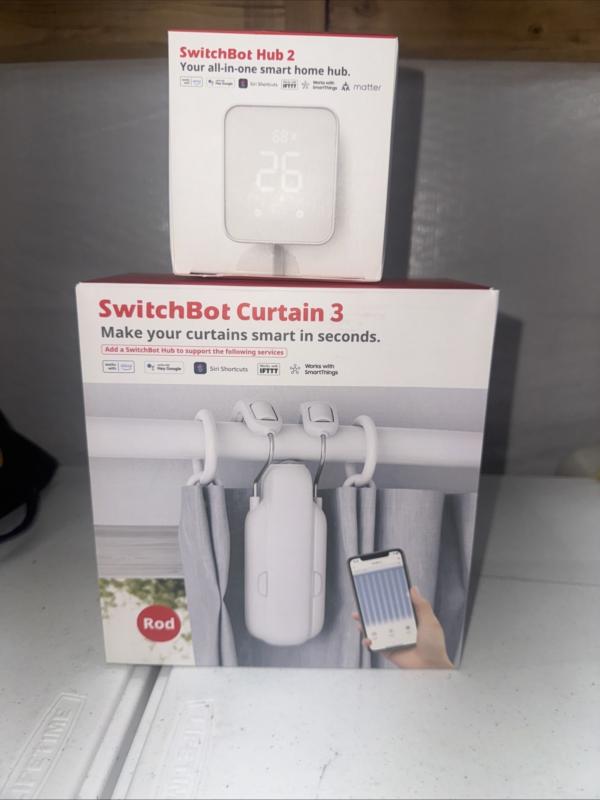 SwitchBot Hub 2 & SwitchBot Curtain 3 Rod Combo Set