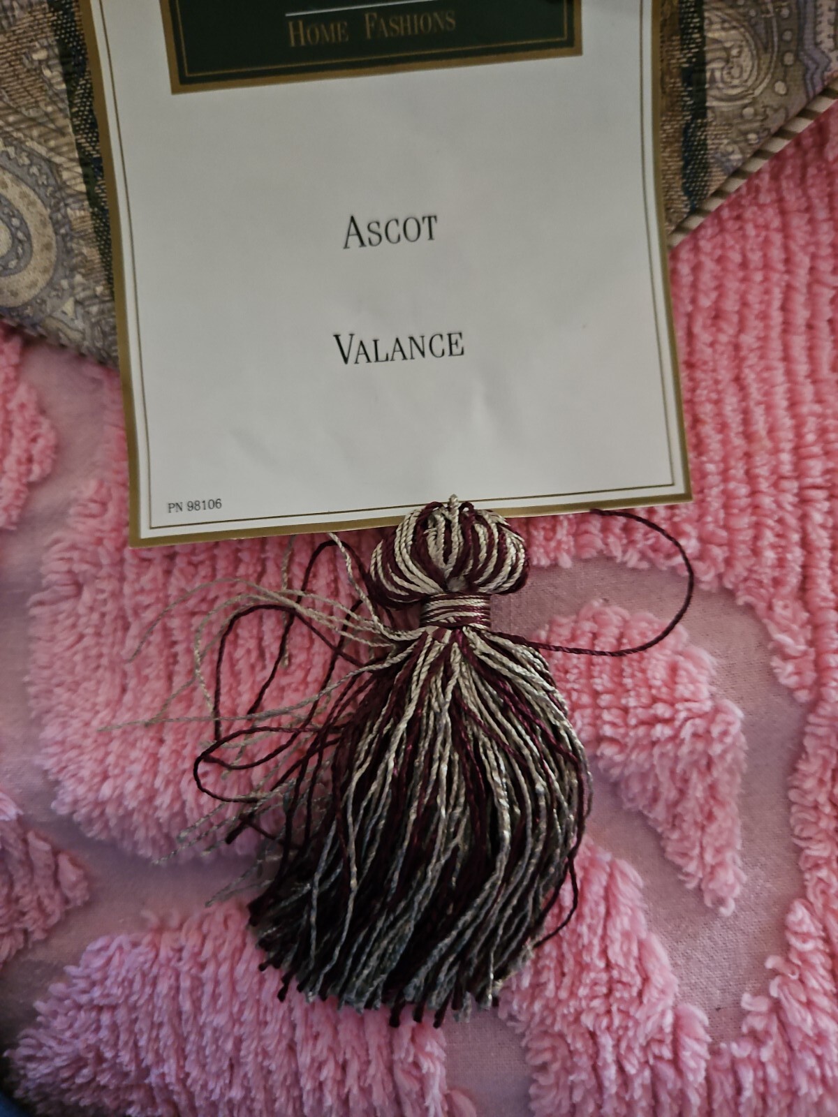 Croscill Ascot Single Valance With Tassel 40″ X 25″ New In Packet