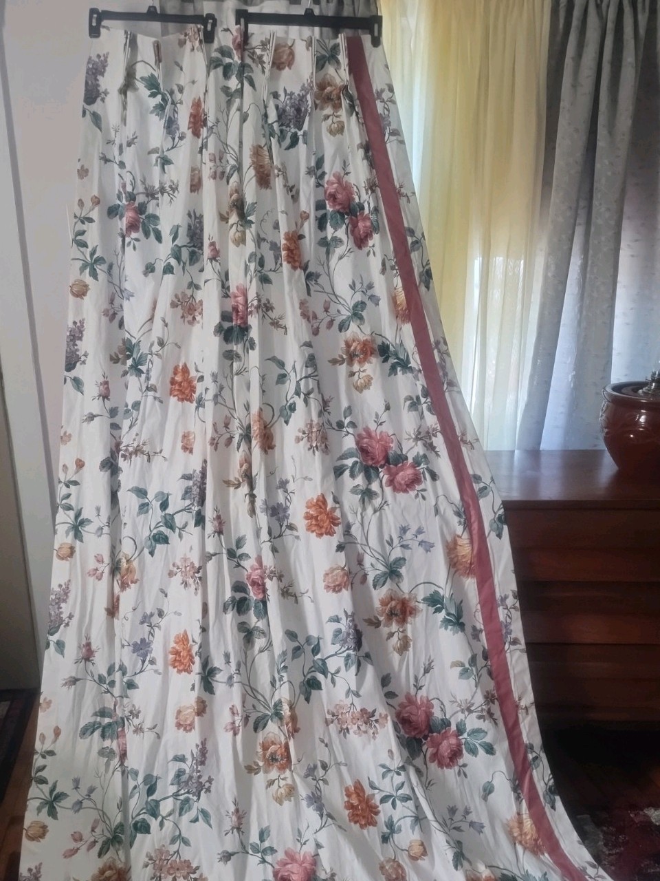 2 Custom Made Lined Jacobean Floral Drapery Panels 76″Wx 90″ L Pinch Pleated