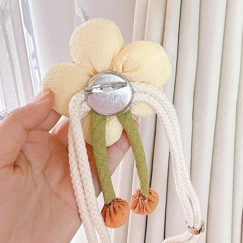 Pair of cartoon flower curtain straps, simple children’s room decoration gauze c