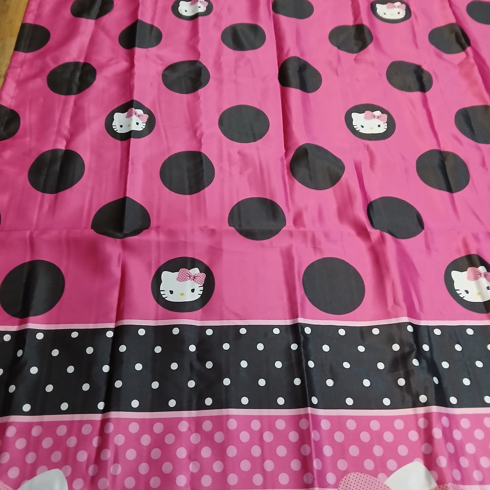 Hello Kitty Curtain With Dots