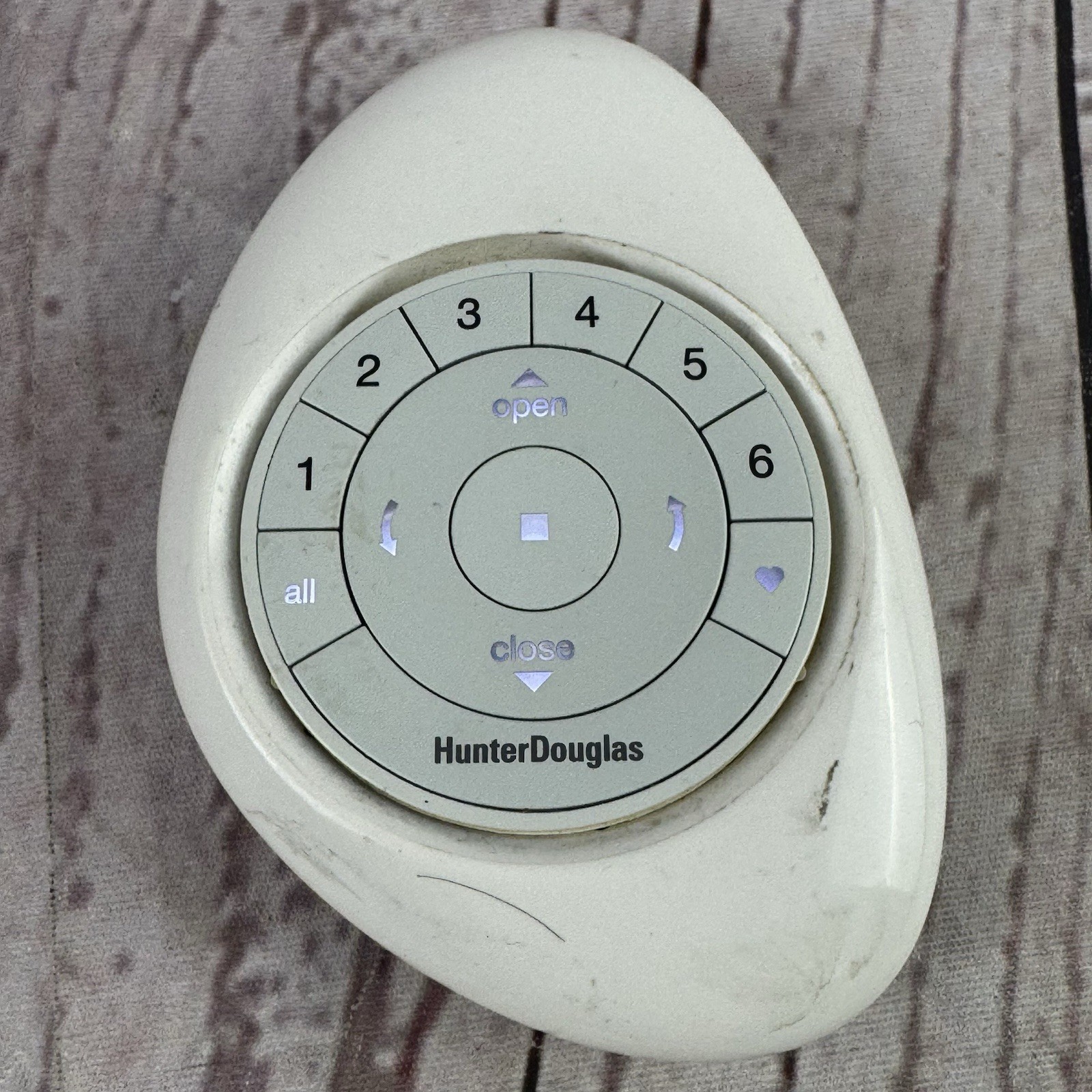 Hunter Douglas PowerView Gen 3 Remote Pebble Control White Shades