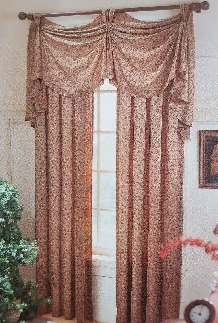 Peri Amadeous Tailored Panel 54″ x 84″ NIP
