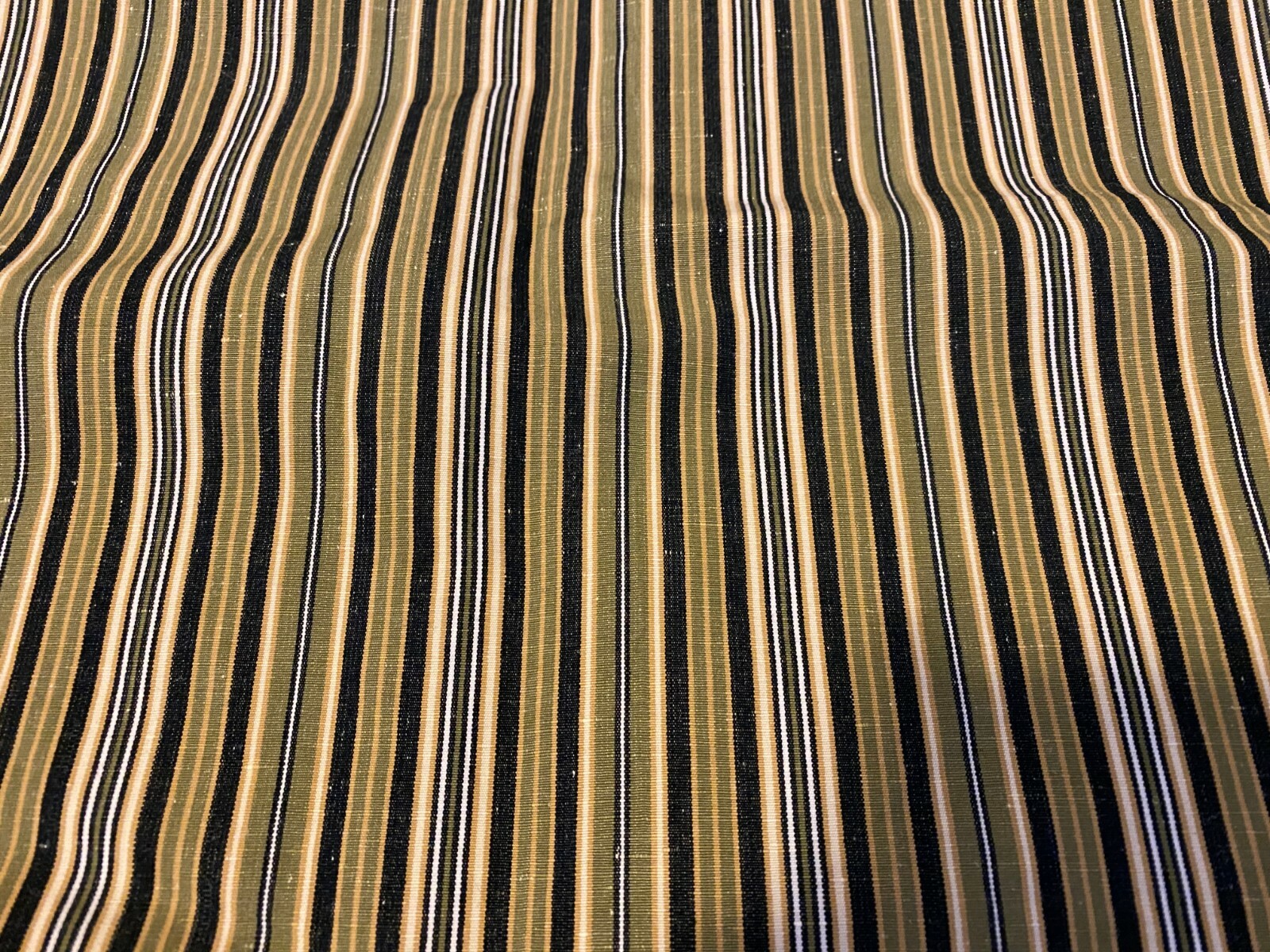 Pair of Scalloped Valance Curtains with Beaded Trim, Black and Green Curtains