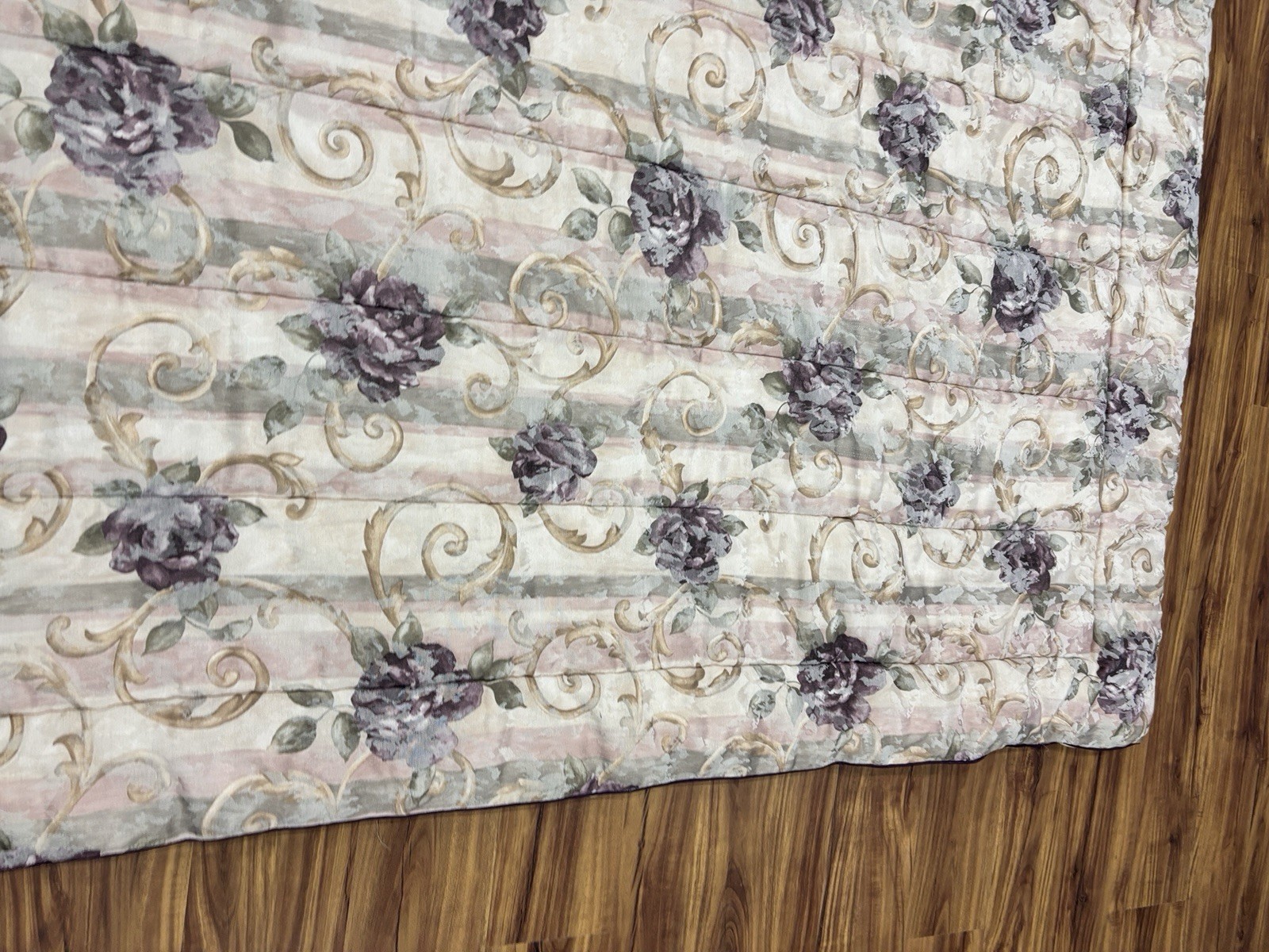 CROSCILL Chambord Rose Cassis Comforter PN#93129 See Description 91″x86″ USA