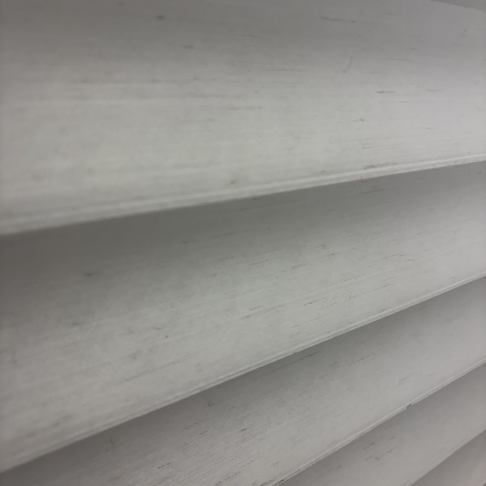 Hunter Douglas Powerview Silhouette White Room Darkening 28 1/4″ X 33 1/4″
