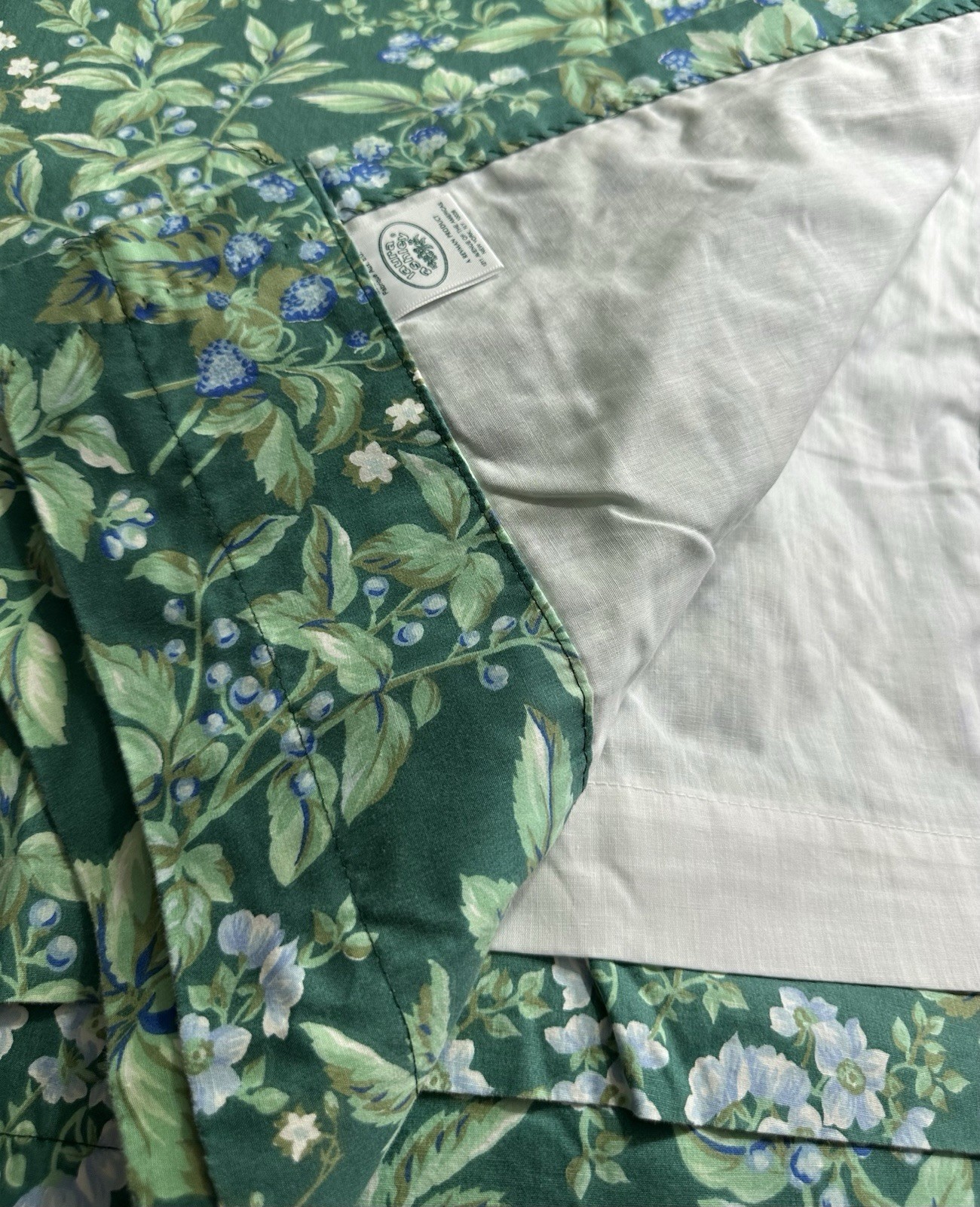 Laura Ashley Brambleberry Green Rod Pocket Lined Drape 41”x85”