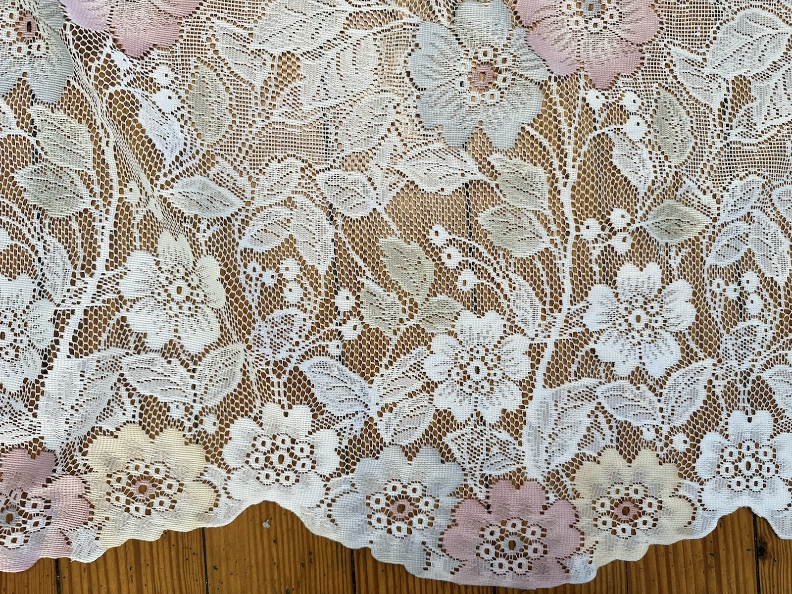 Unbranded white lace with multicolor floral pattern W. 58″ L. 80″ cutain panel