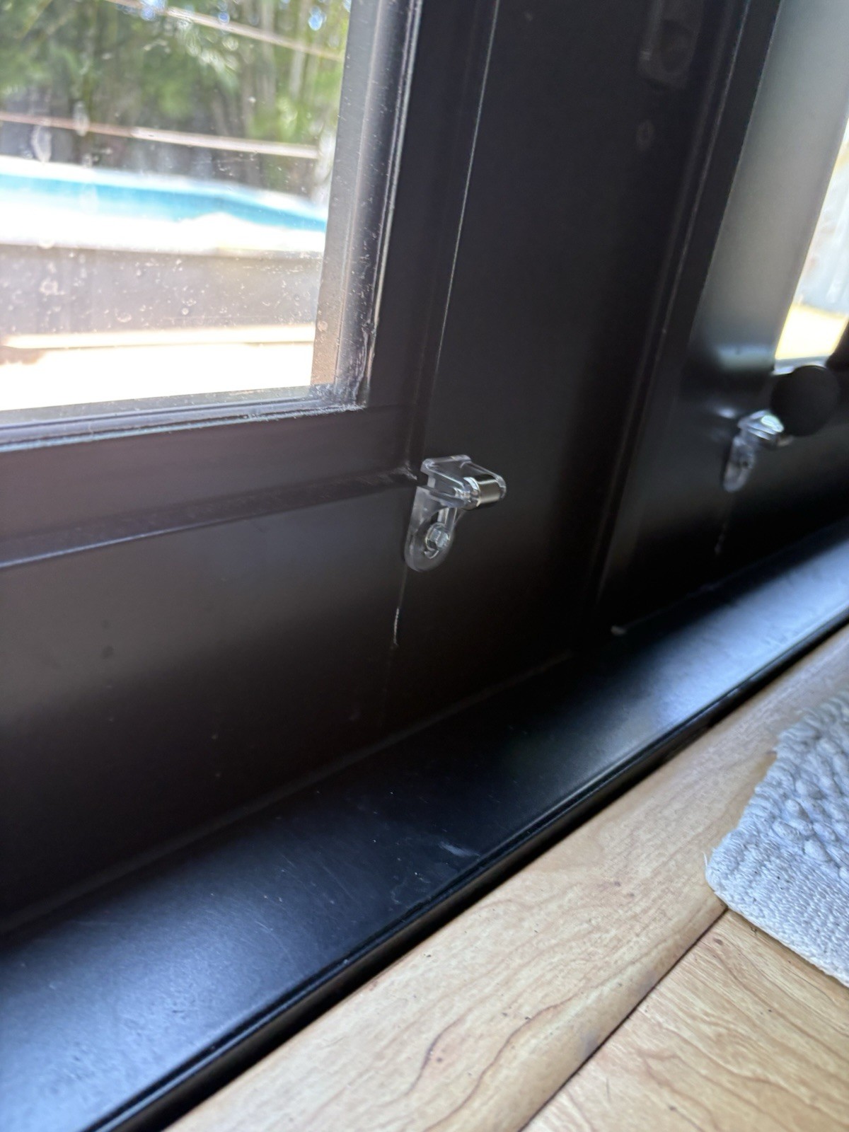 Hunter Douglas Silhouette. Vignettes.r Hold Down Brackets ( One Pair