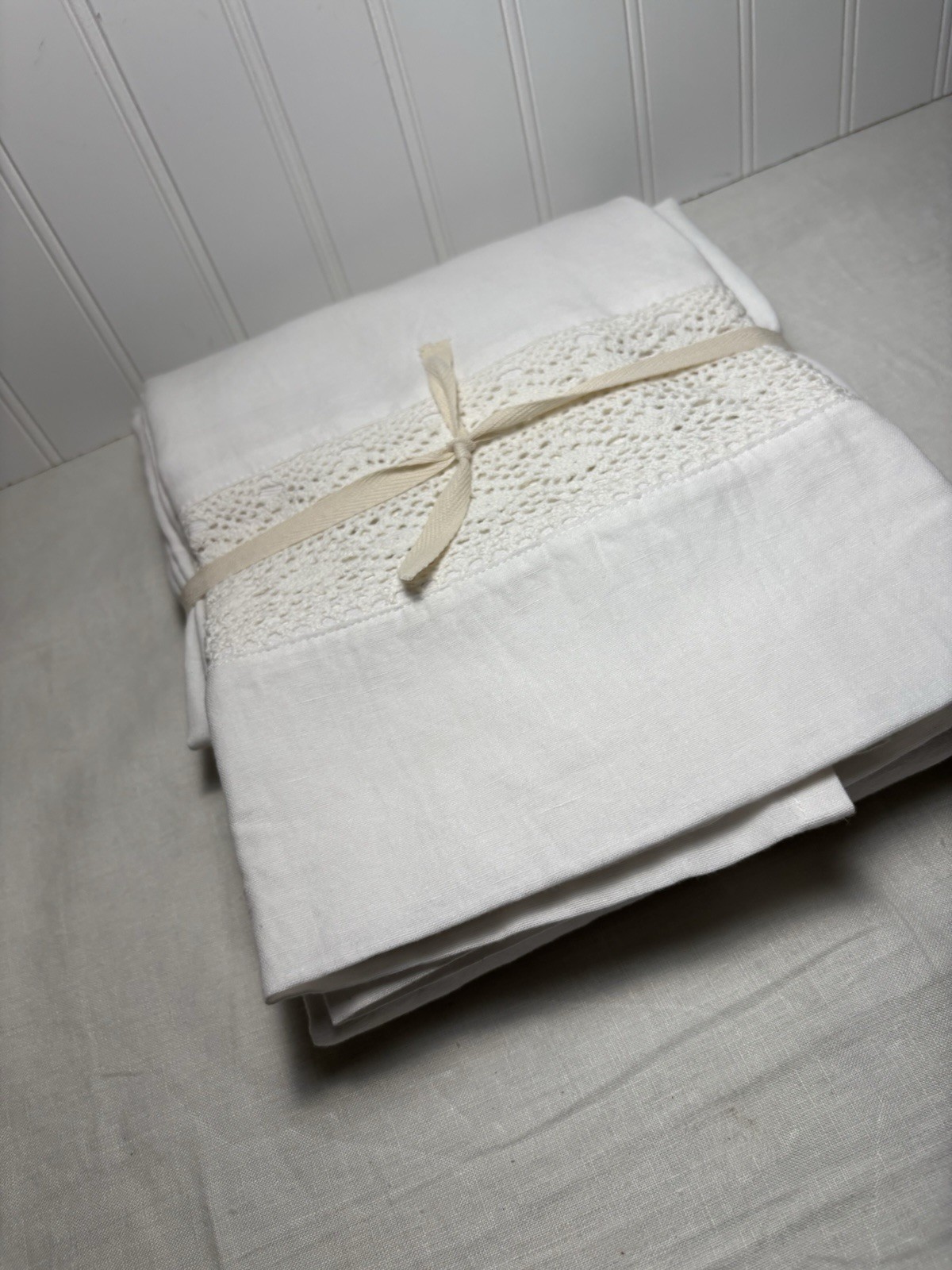Greenrow Crochet Lace Linen Drape ~ 48” x 84” ~ Read