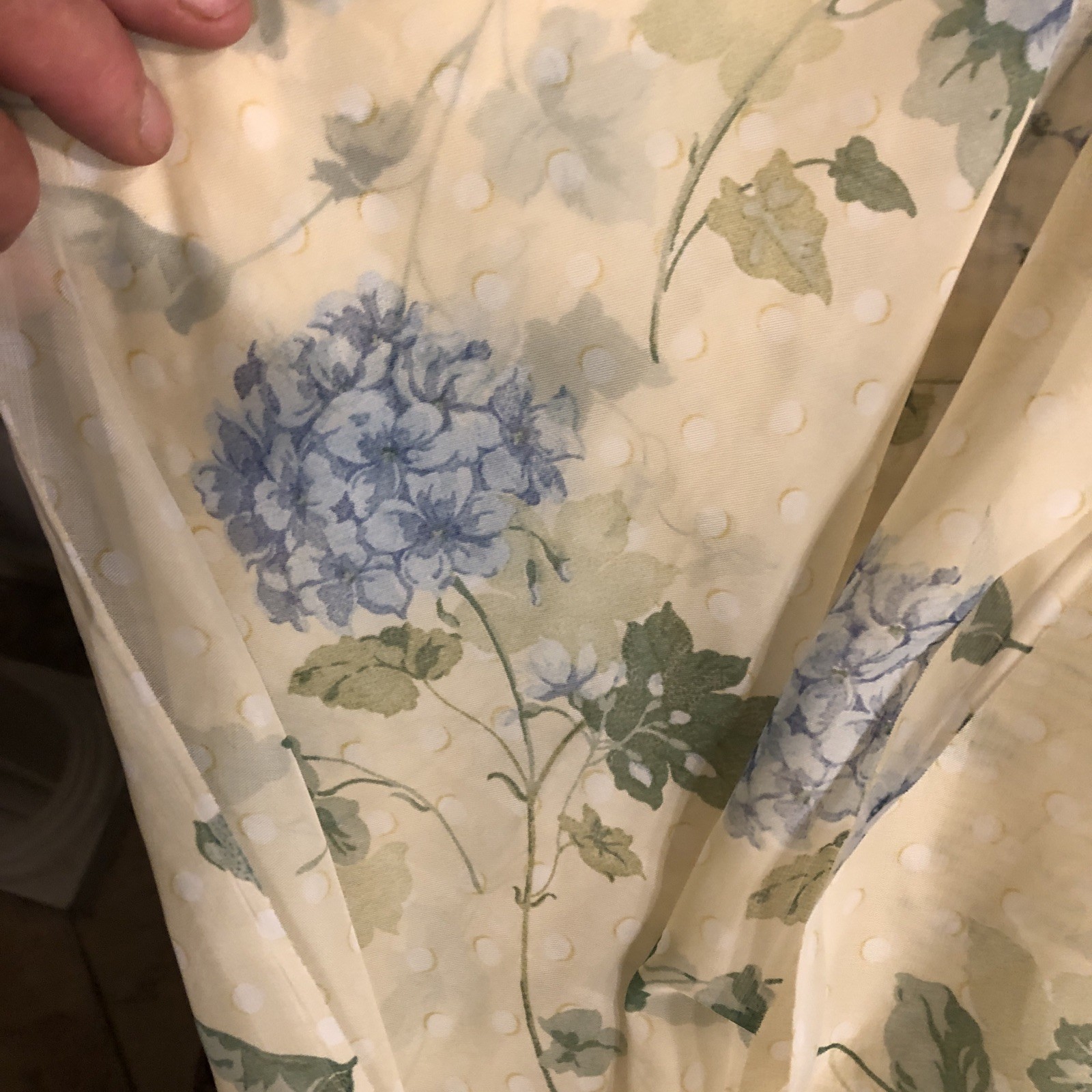 Waverly Semi Sheer Blossom Hill Hydrangea Panel Pair Yellow Blue Dots 58×63