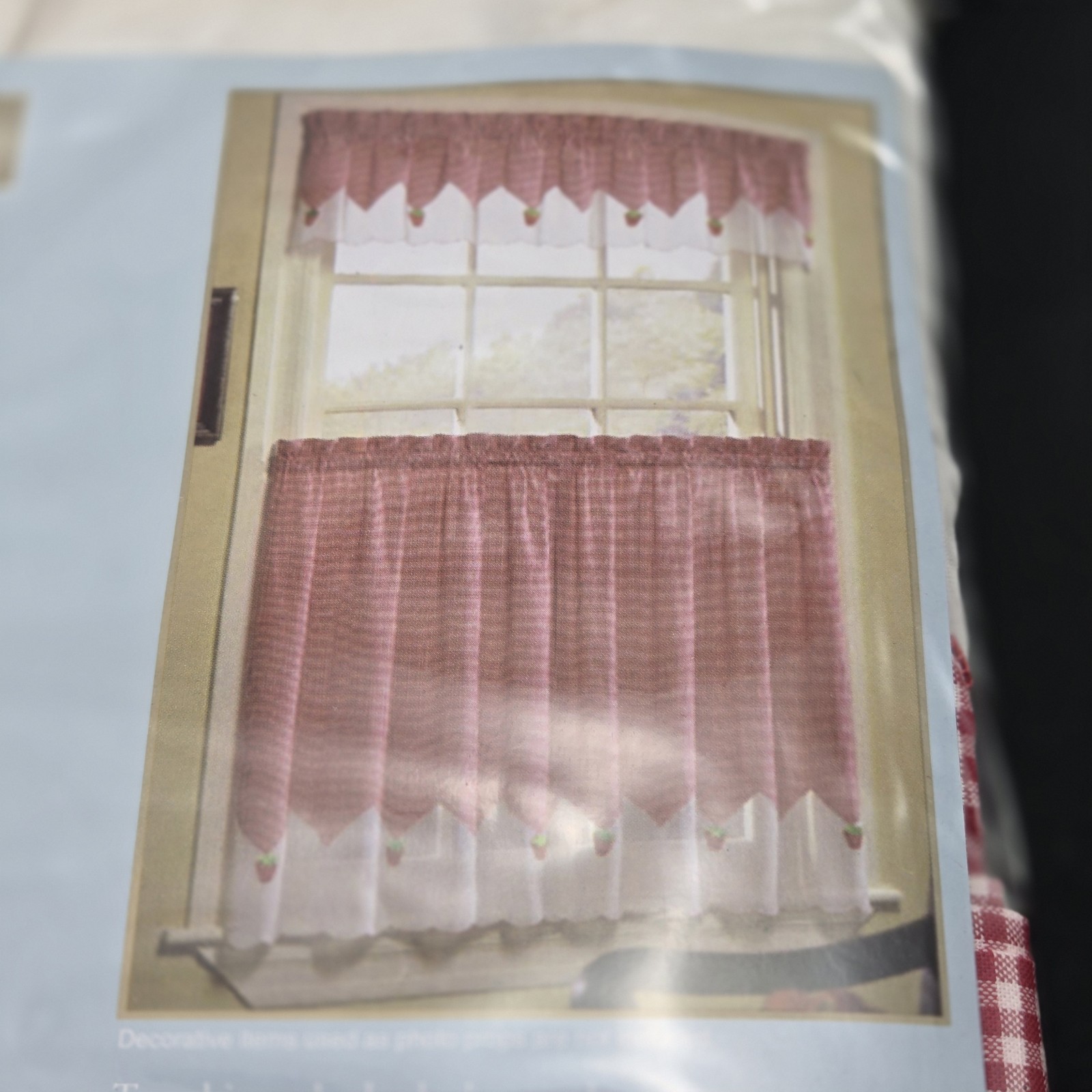 Jubilee Red Strawberry Gingham Window Valance Country Kitchen 60×12 In. New
