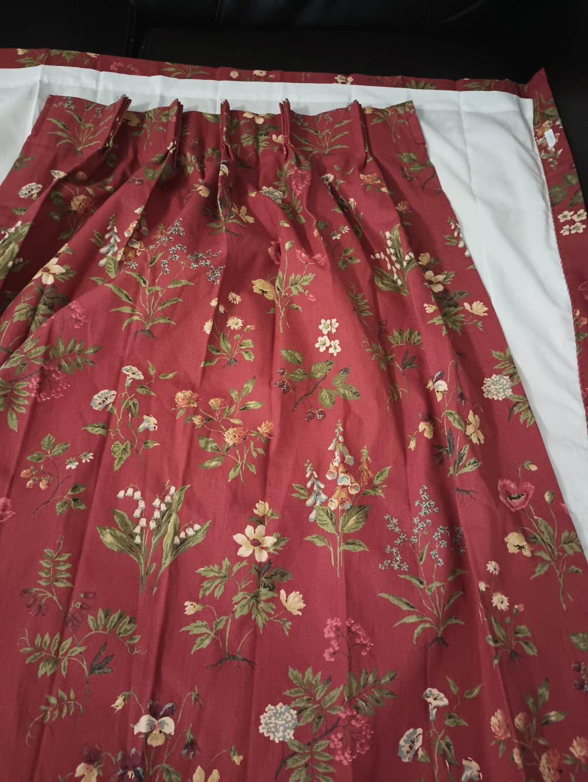 JCPenney Home Burgundy Floral Print Pinch Pleated Curtain 2 Panels Opaque