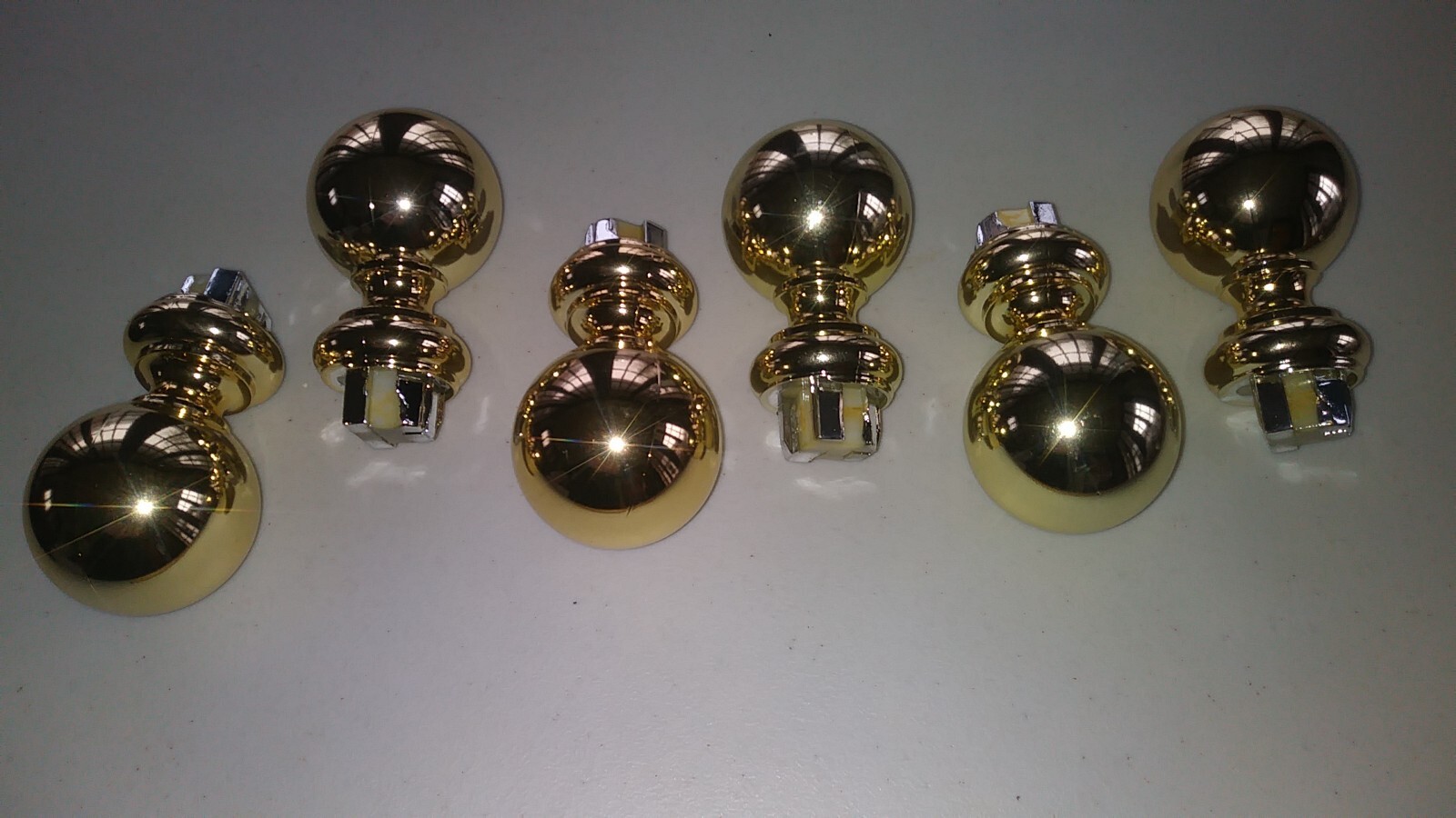 Vintage traverse rod (6) plastic finials. Gold tone.