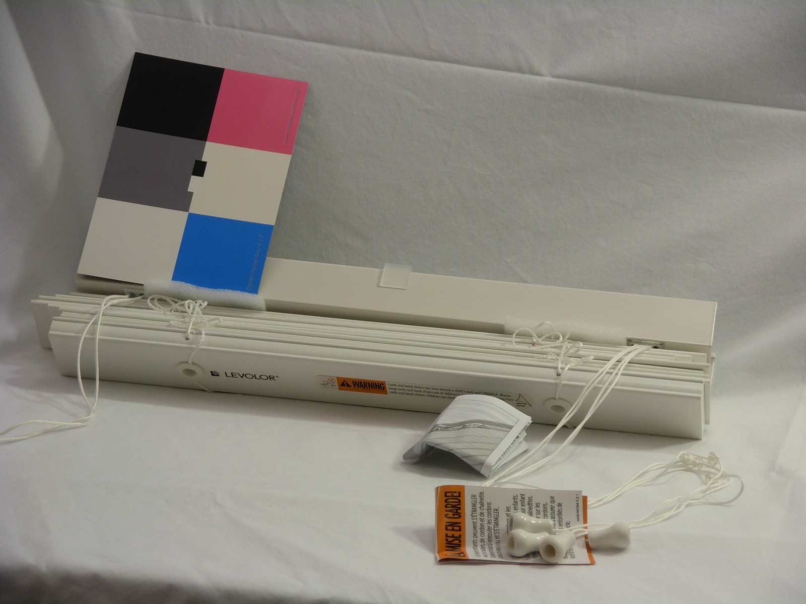 Levelor wood shades, White – 20.5″H, 17.5″W, 2″ Thickness