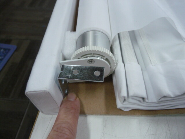 Pottery Barn Emery Roman Shade White 34×48 Replacement Hardware Blackout