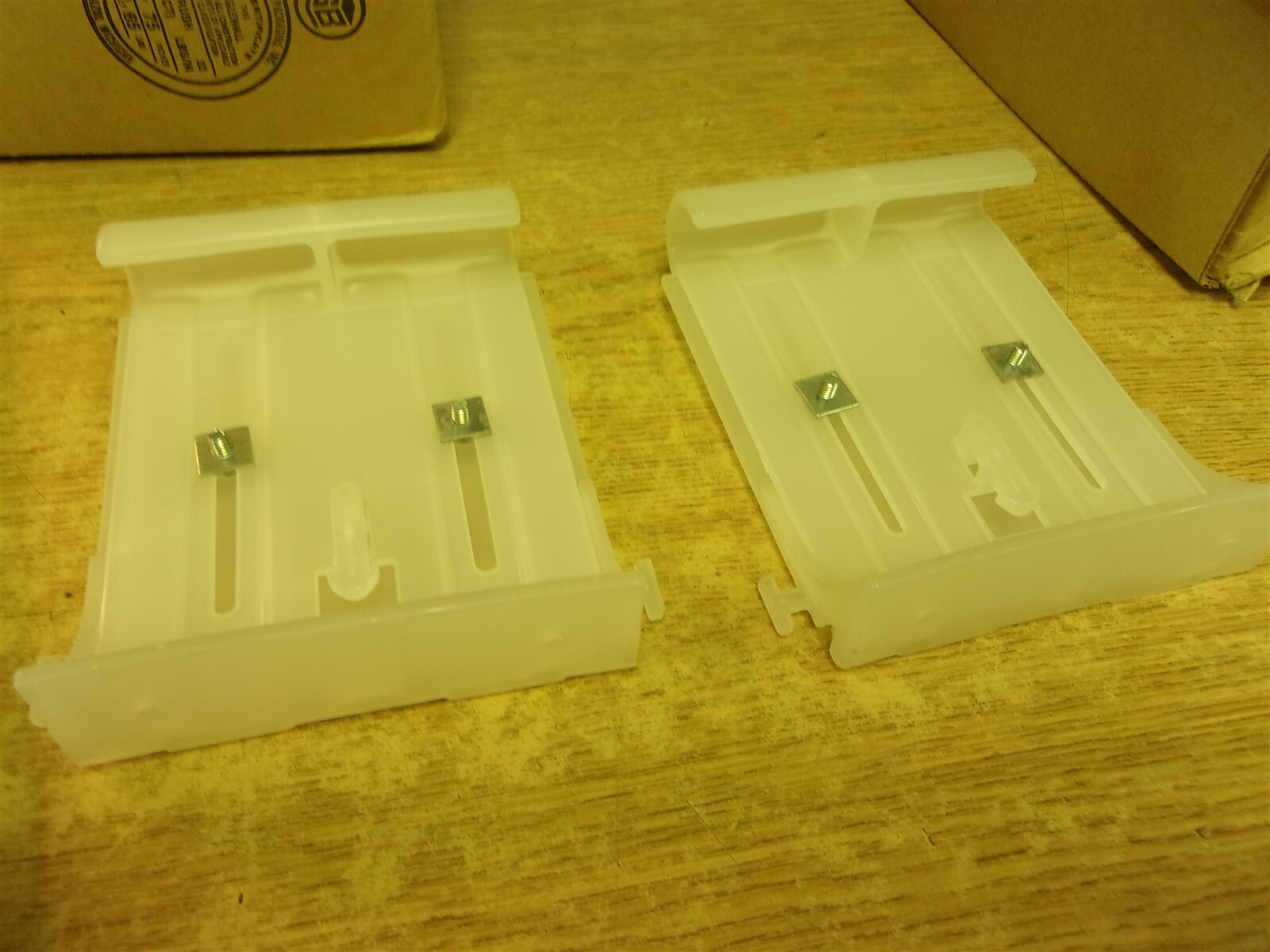 Lot Of 2 Kirsch 7652R.058 Clear Tieback Supports *FREE SHIPPING*